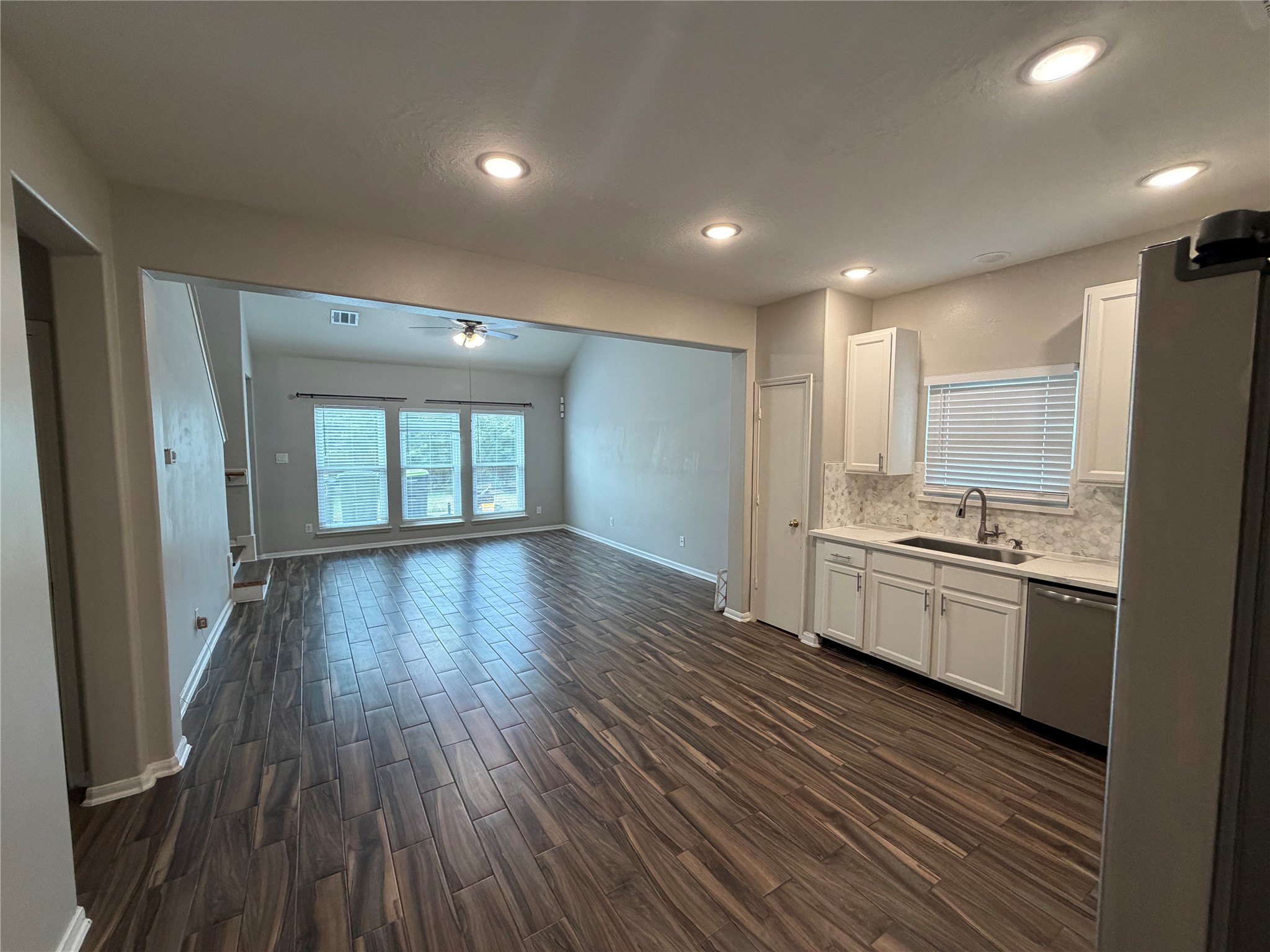 4123 Knollwick Court Property Photo 6