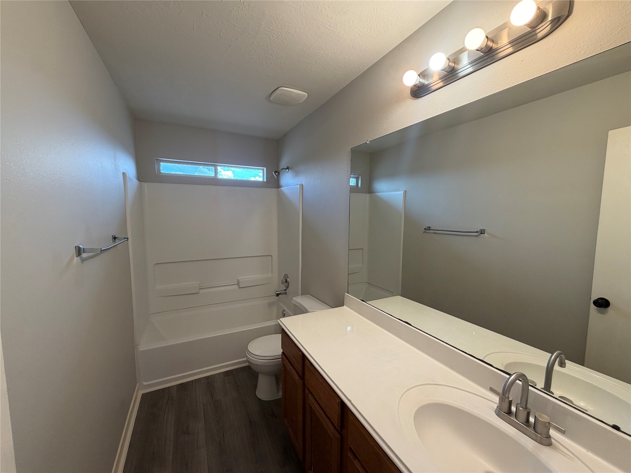 4123 Knollwick Court Property Photo 7
