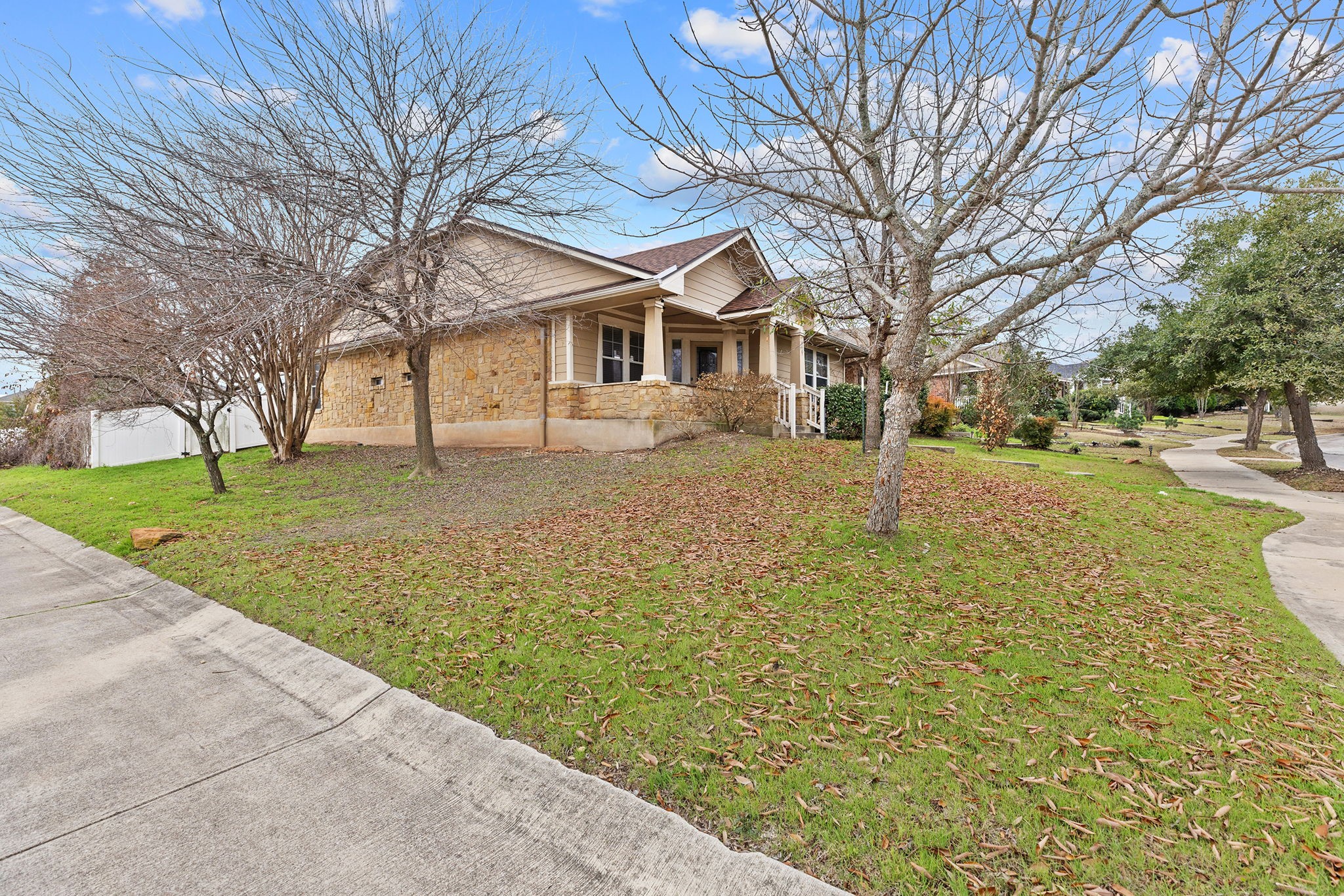 129 Lava Bed Drive Property Photo 2