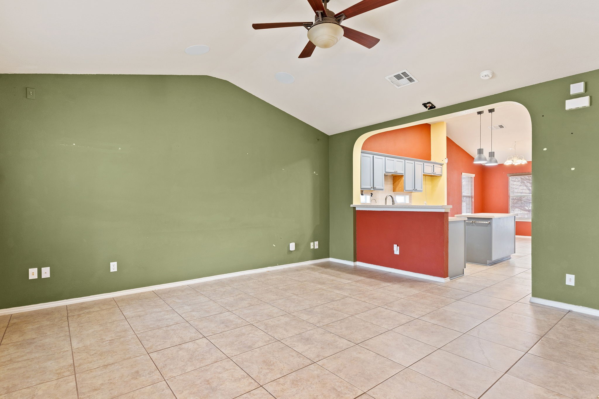 129 Lava Bed Drive Property Photo 5