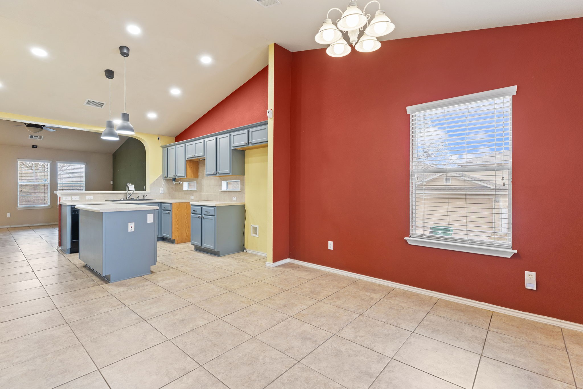 129 Lava Bed Drive Property Photo 12