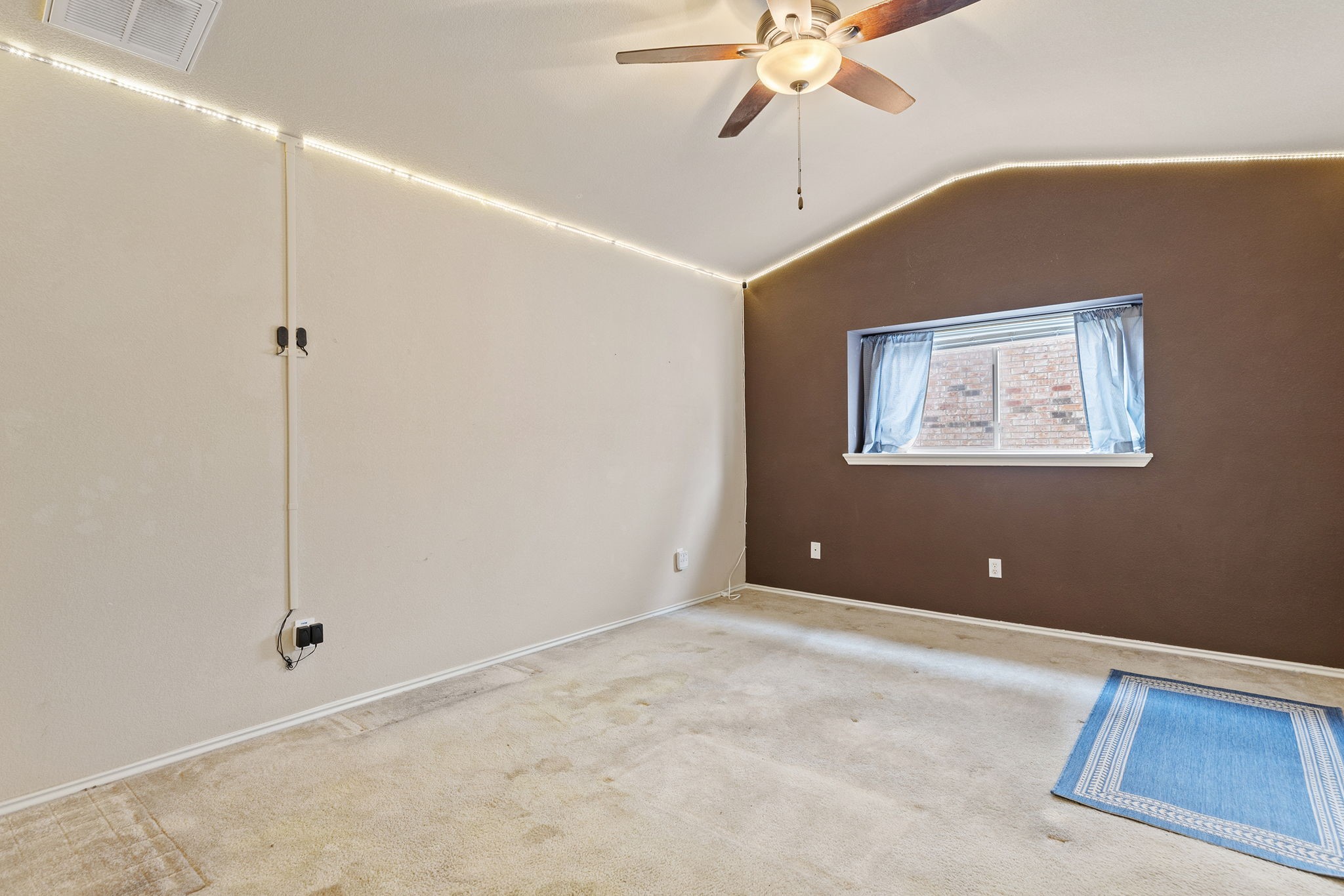 129 Lava Bed Drive Property Photo 13