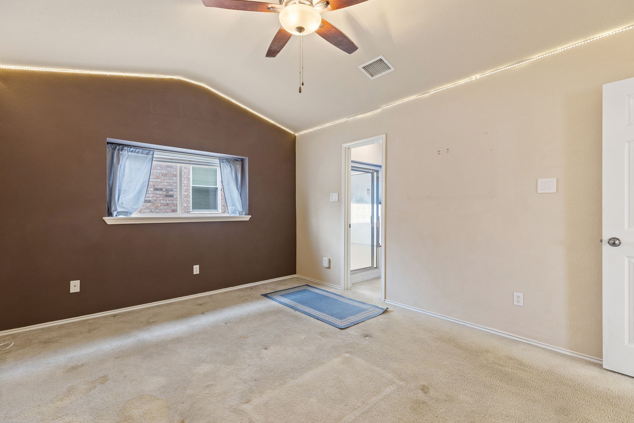 129 Lava Bed Drive Property Photo 14