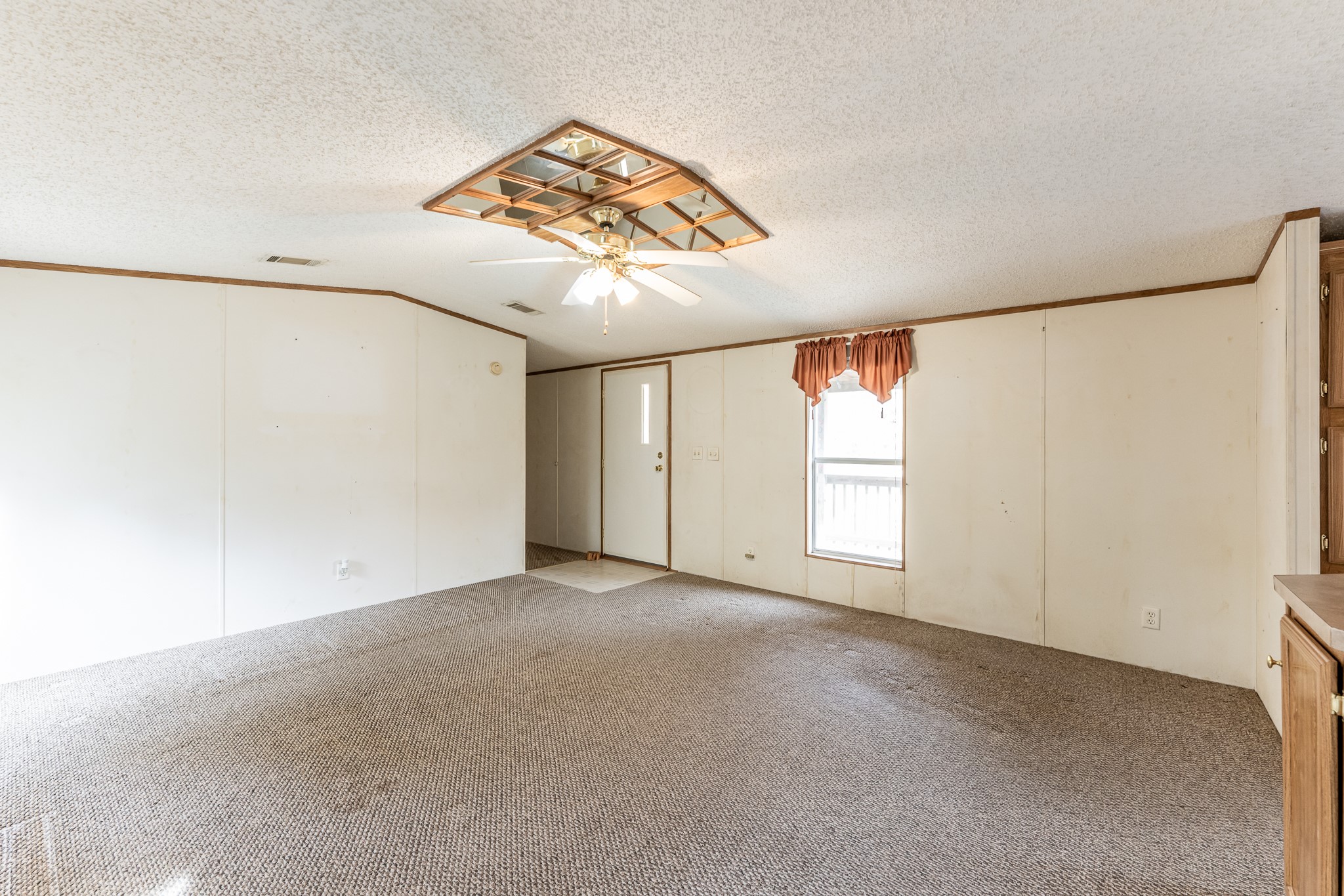 400 Marina Drive Property Photo 4