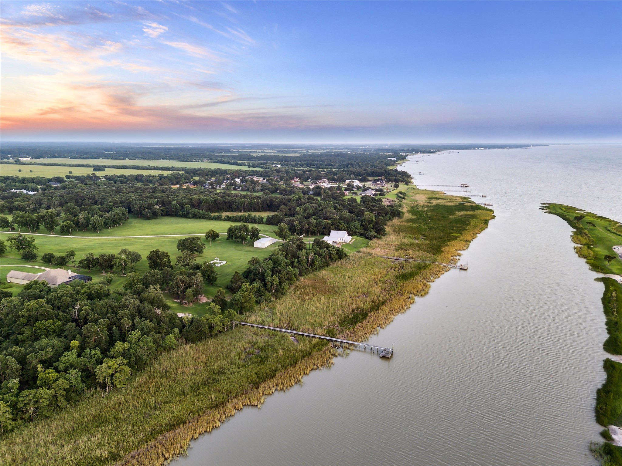 3848 S Main Street Property Photo 3