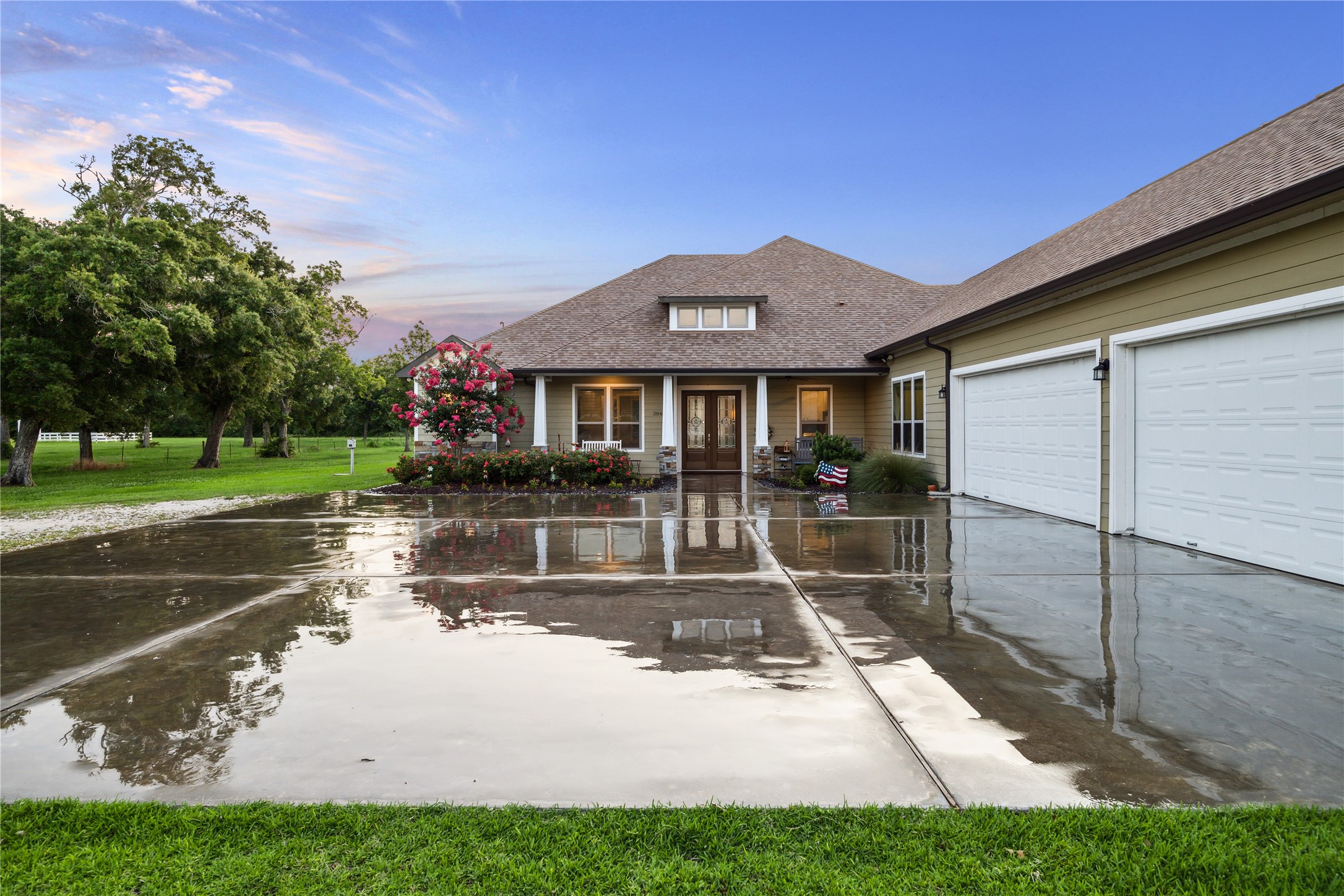 3848 S Main Street Property Photo 6