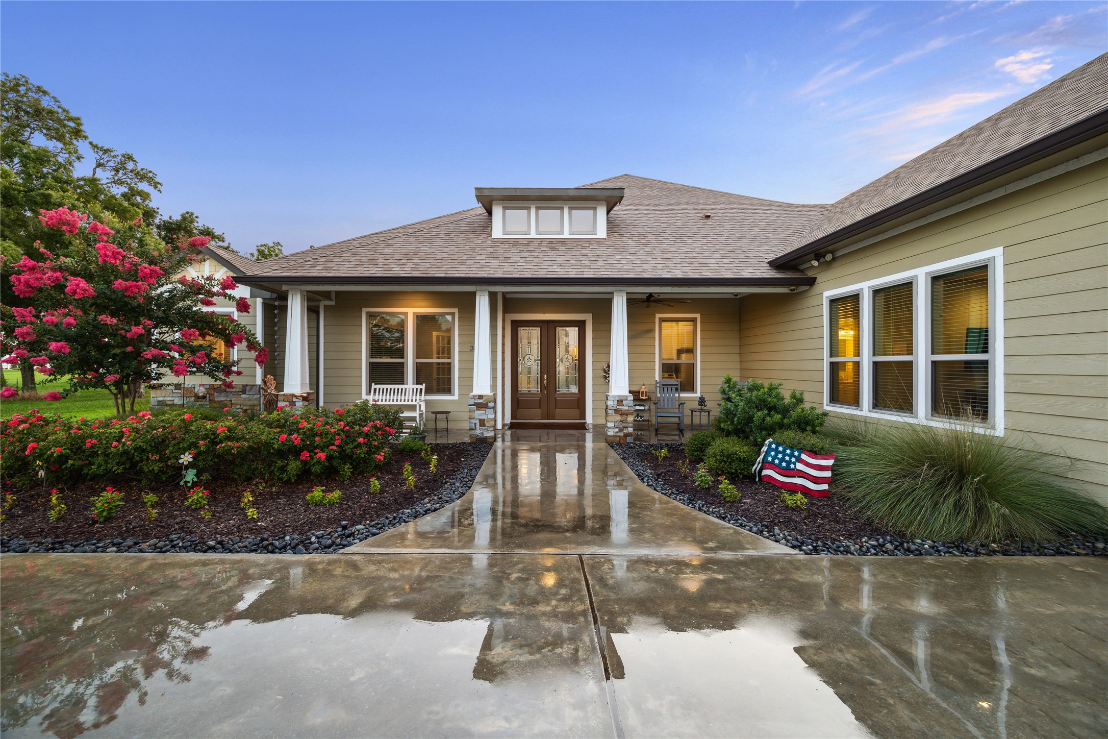 3848 S Main Street Property Photo 7