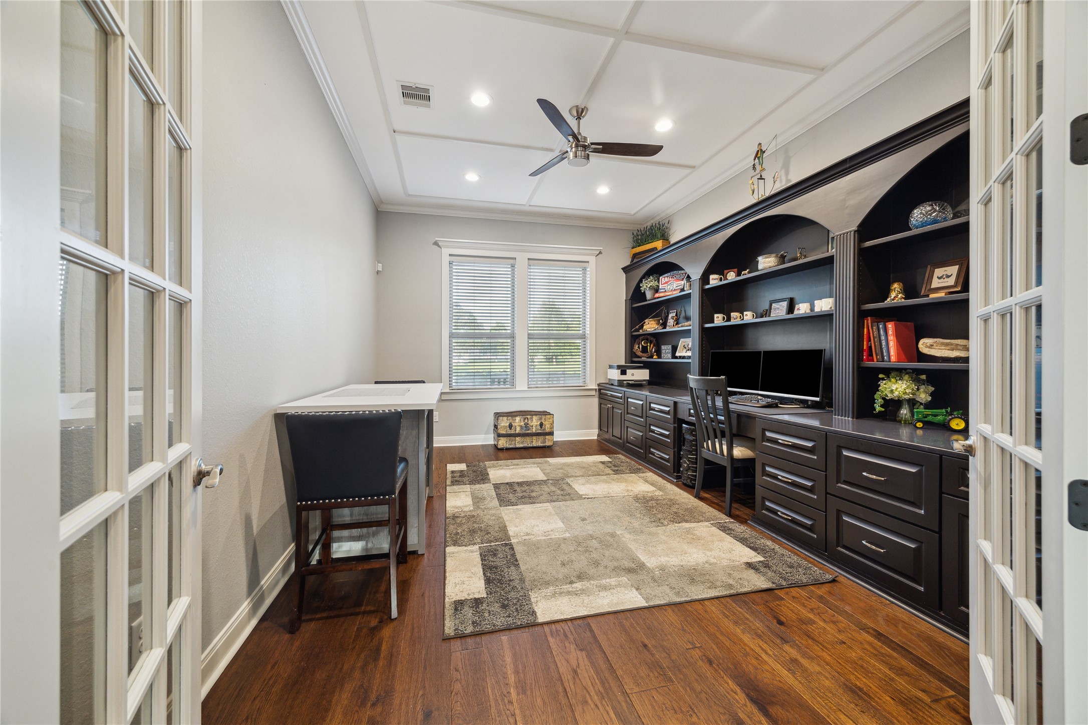 3848 S Main Street Property Photo 9