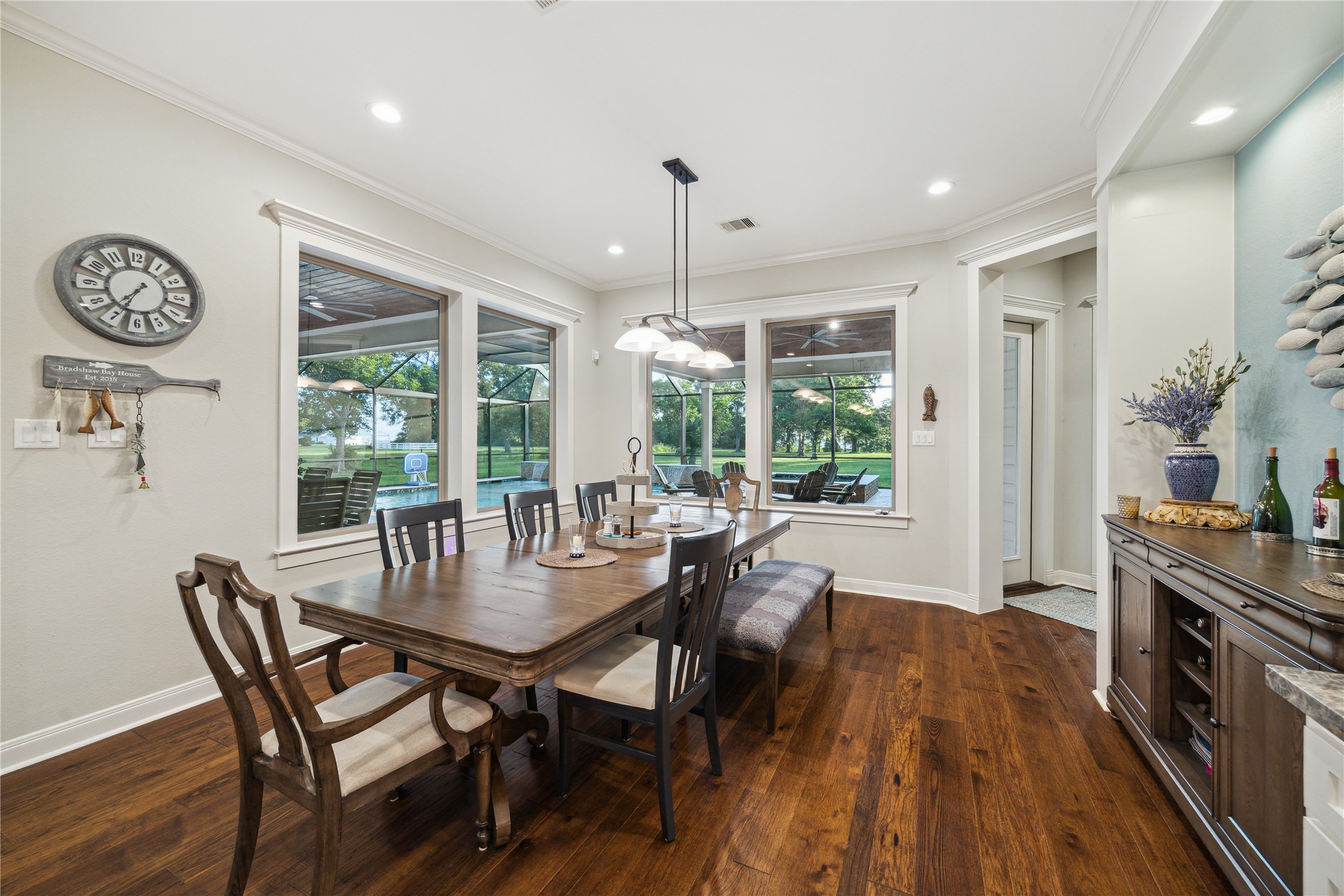 3848 S Main Street Property Photo 10