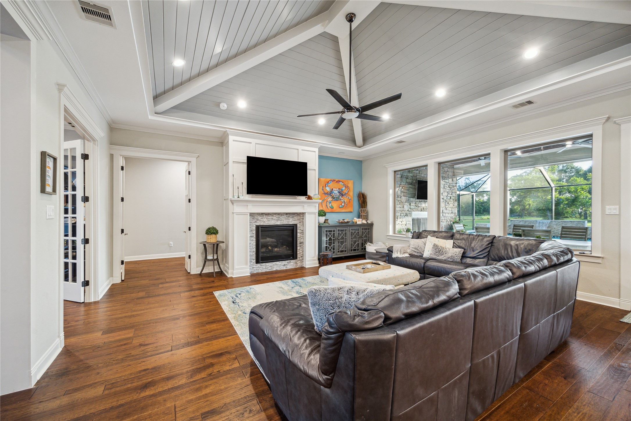 3848 S Main Street Property Photo 11