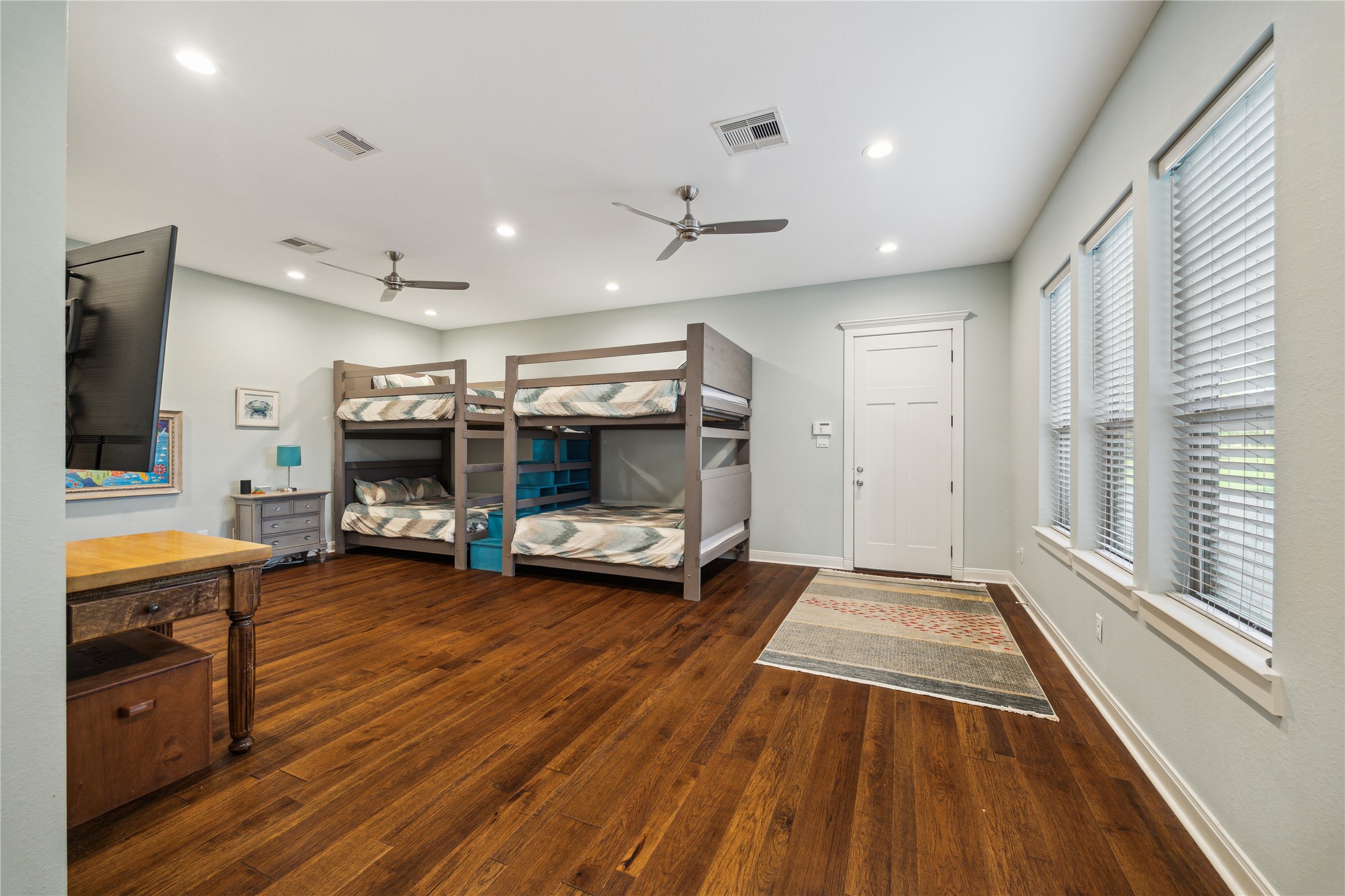 3848 S Main Street Property Photo 20