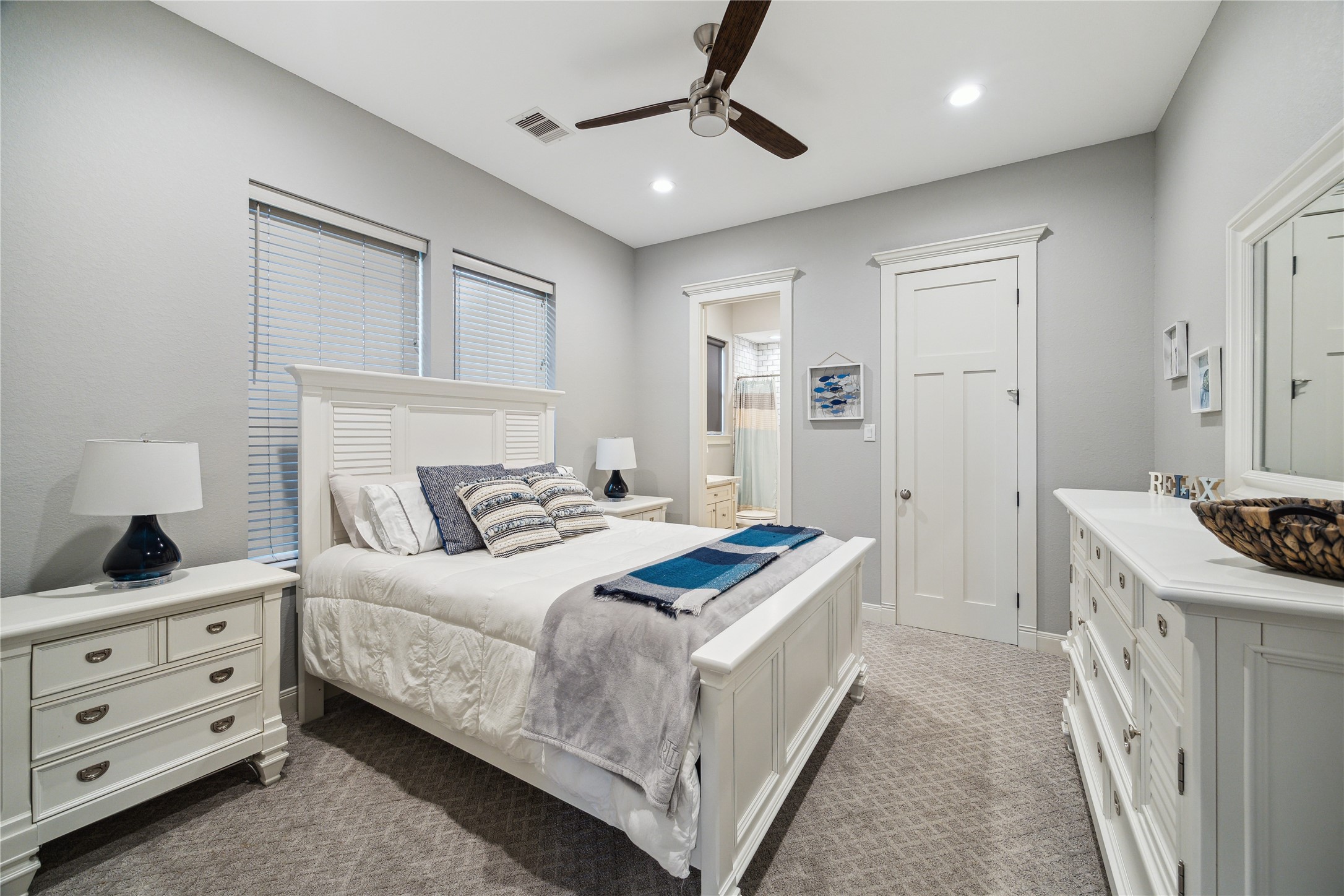 3848 S Main Street Property Photo 22