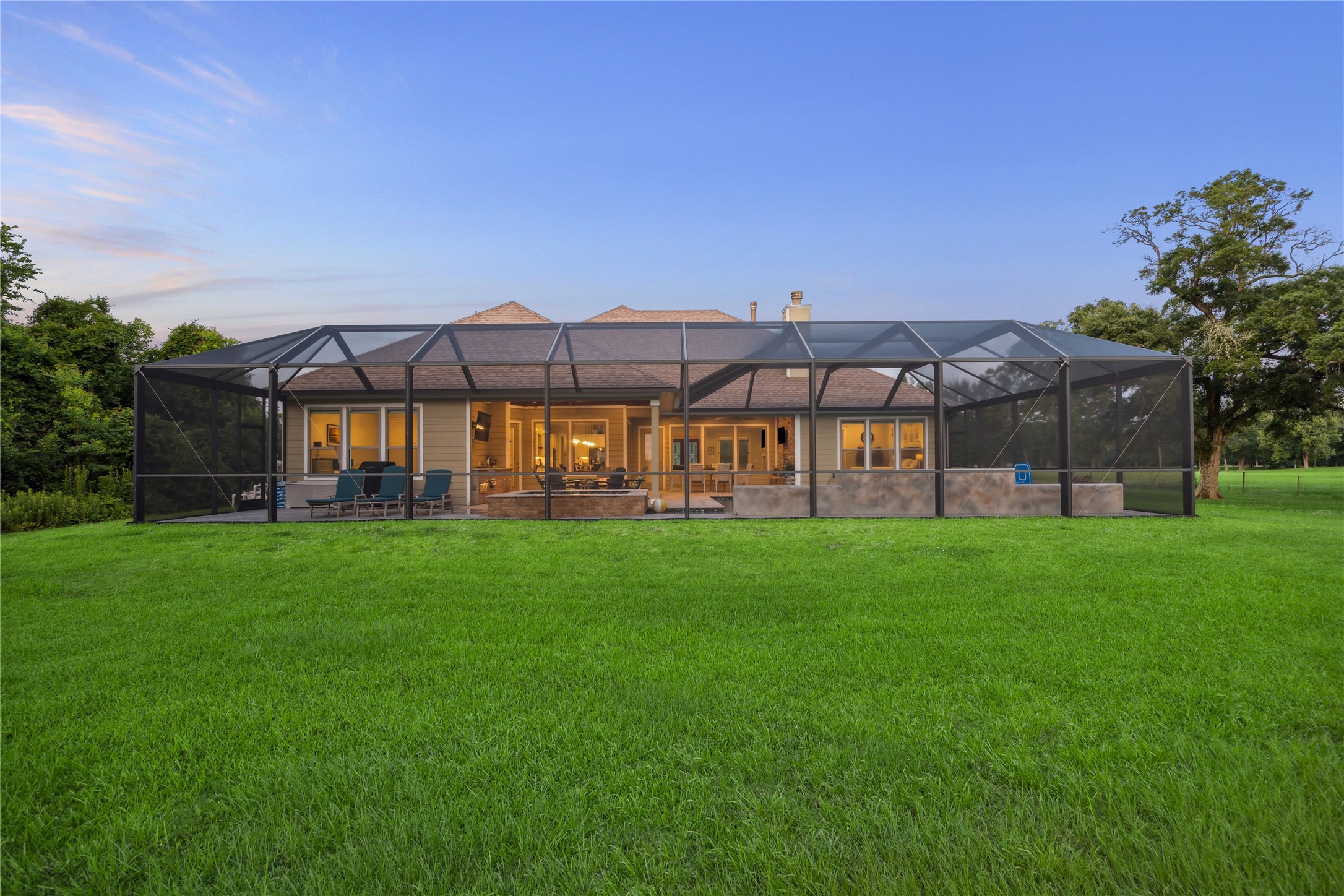 3848 S Main Street Property Photo 28