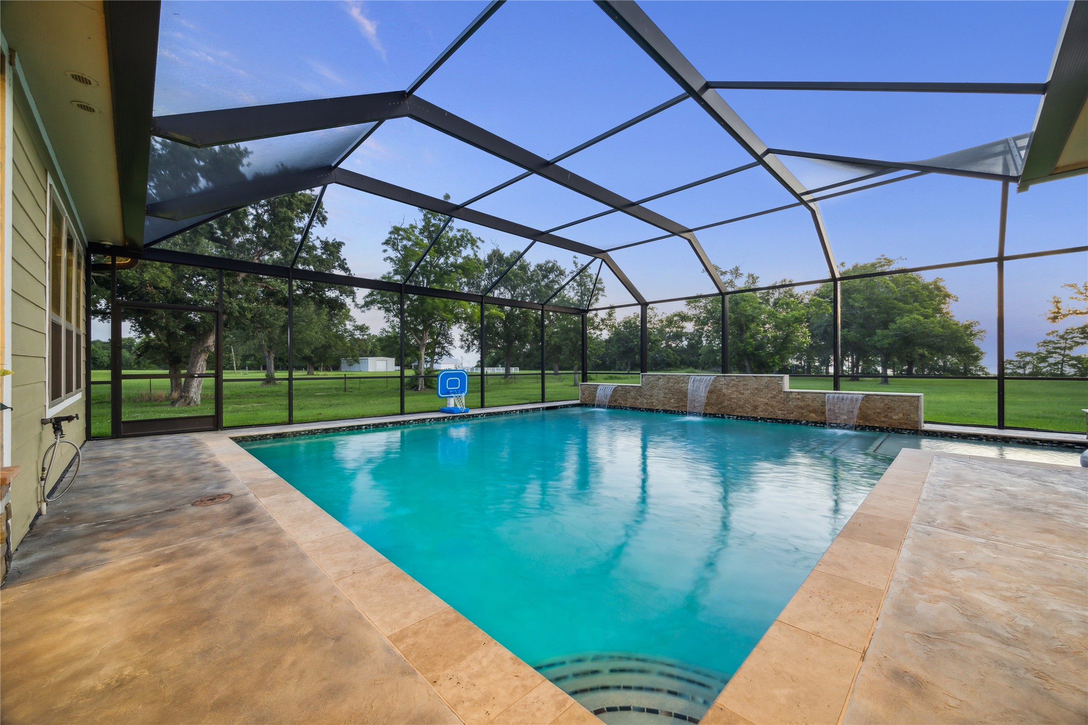 3848 S Main Street Property Photo 33