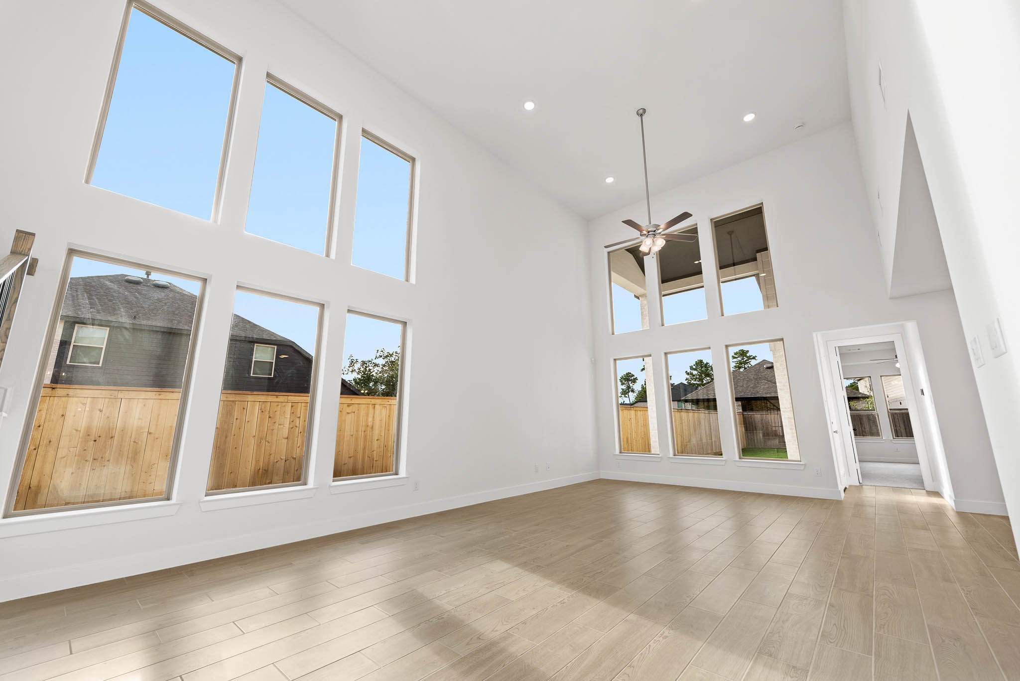 26228 Whisperwood Lane Property Photo 5