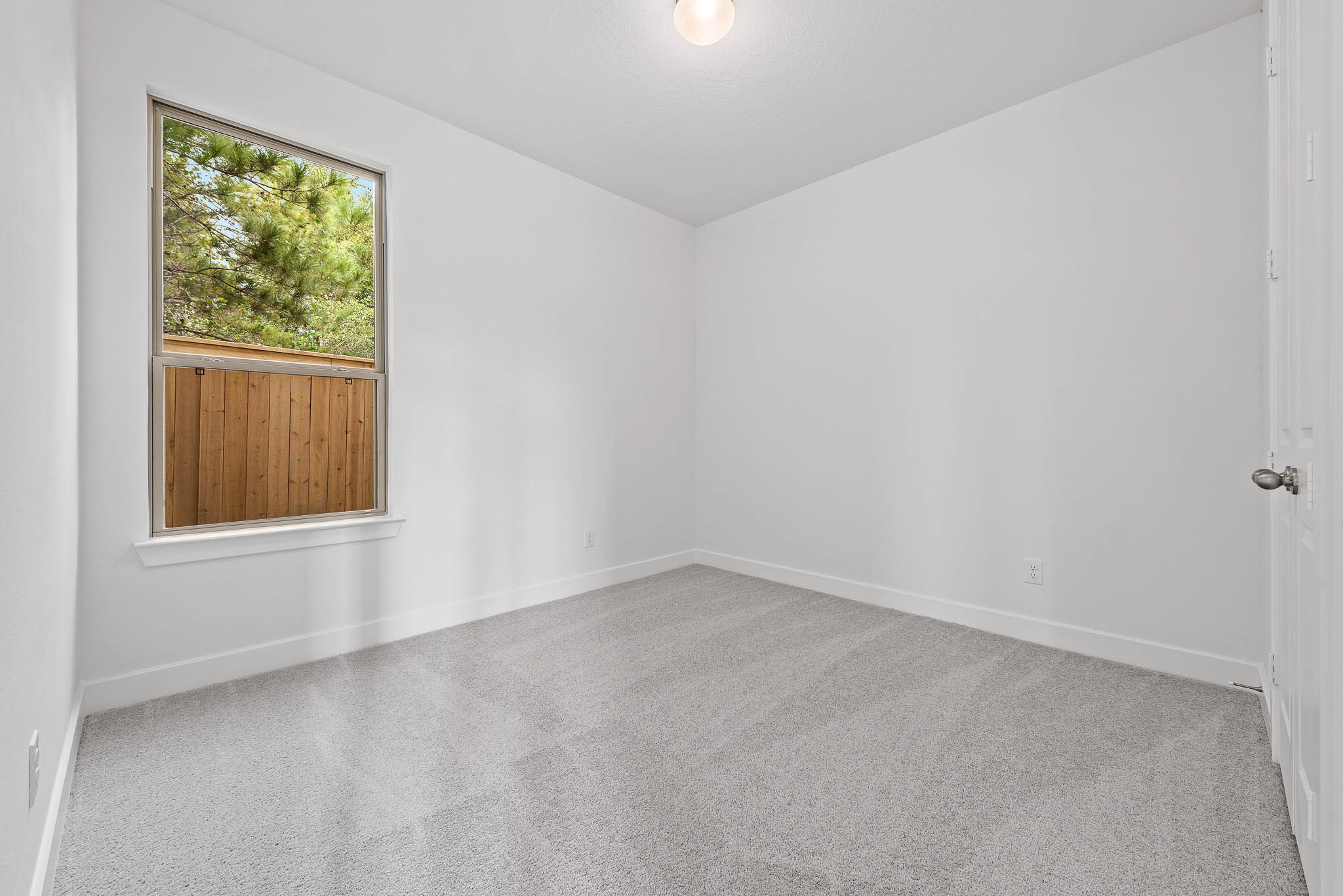 26228 Whisperwood Lane Property Photo 14
