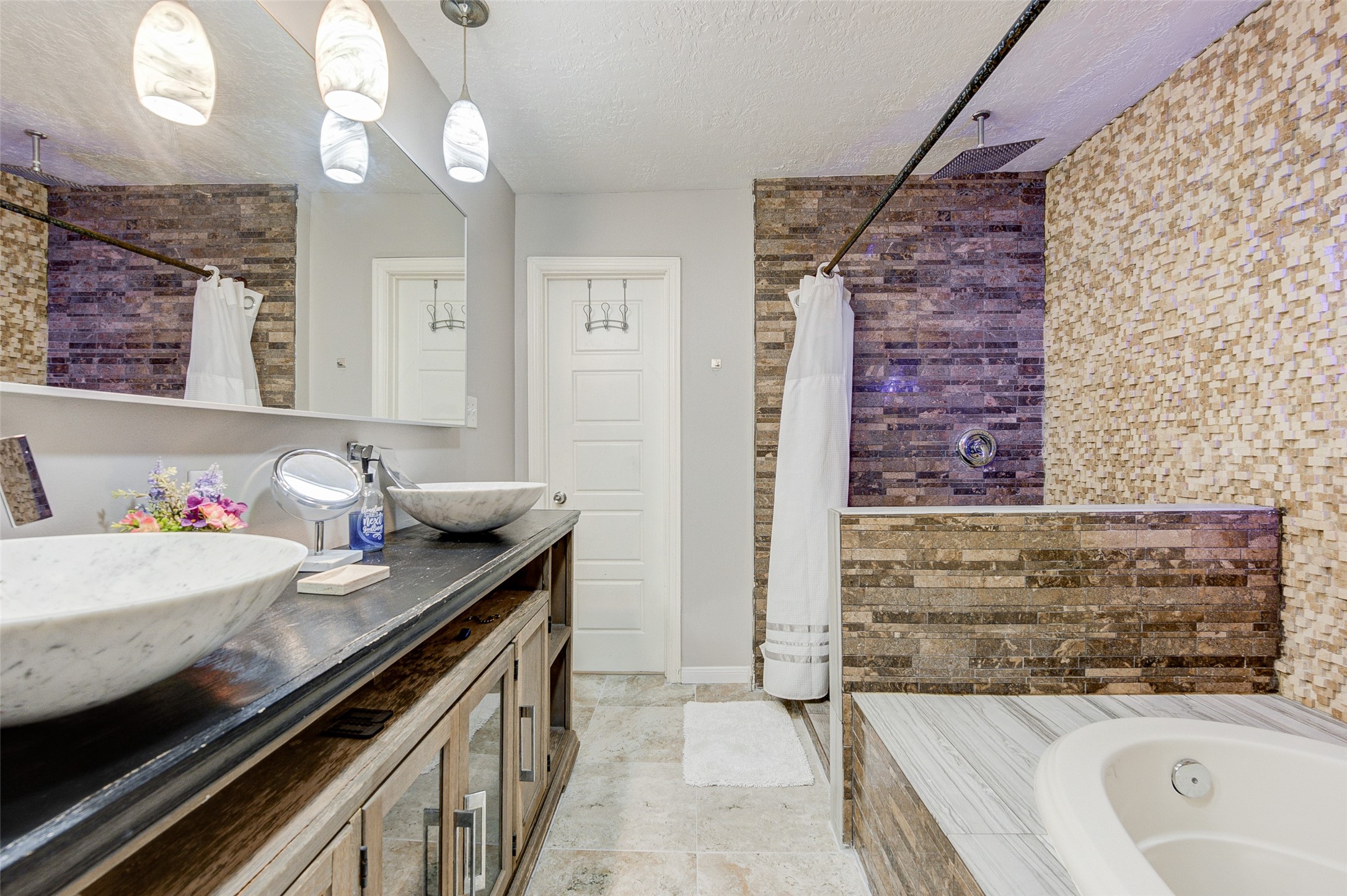 1207 Archer Street Property Photo 27
