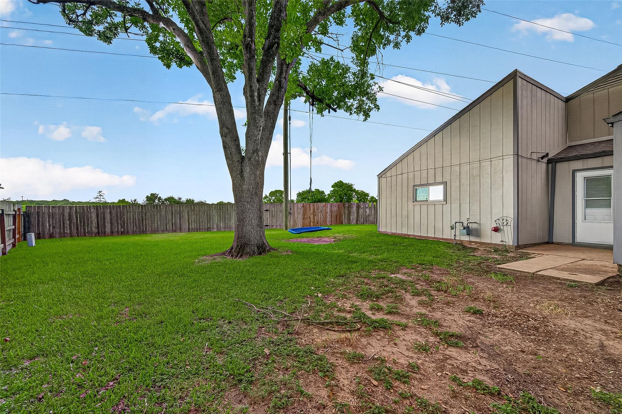 2946 Creekway Circle Property Photo 8