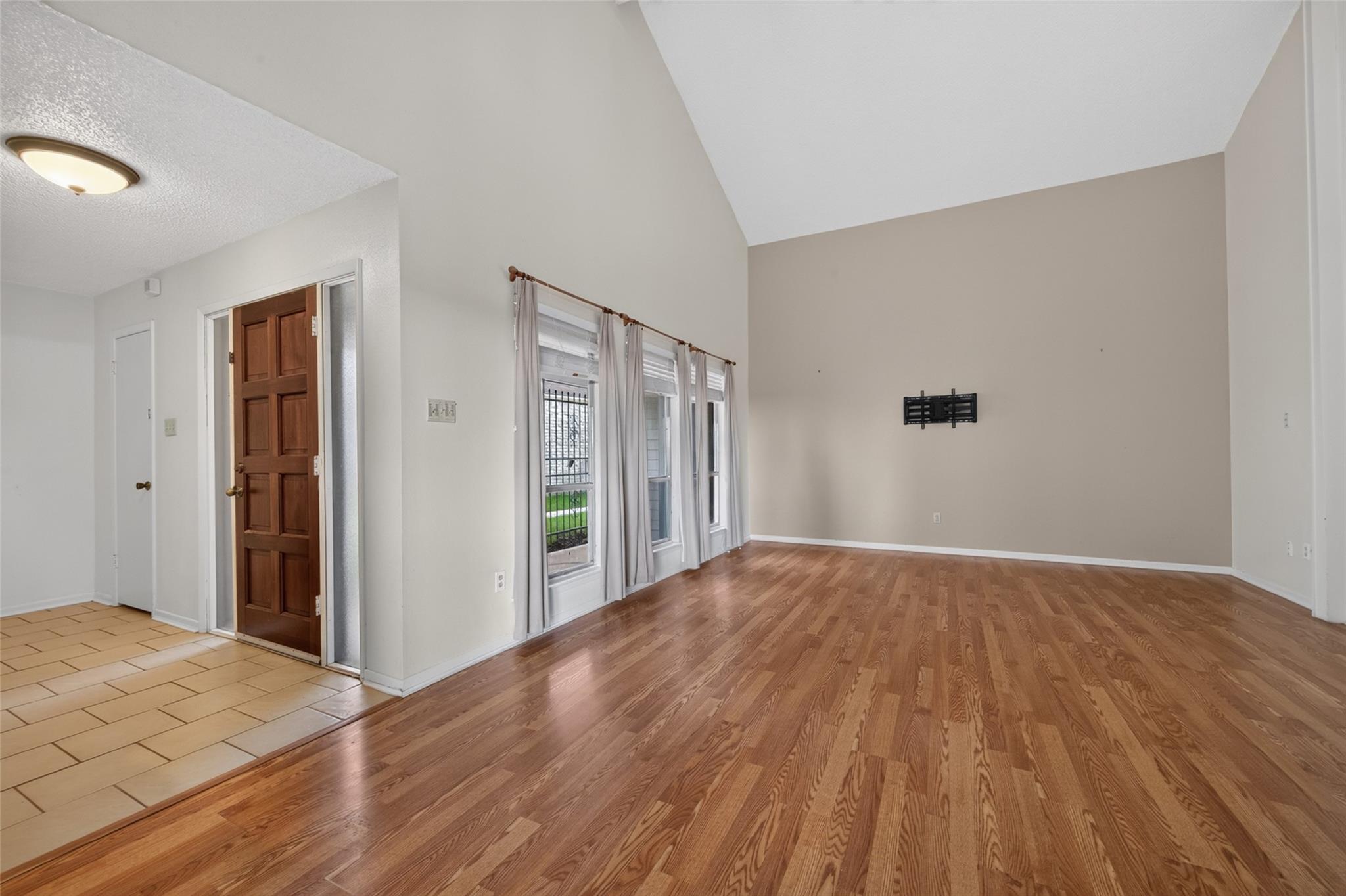 2946 Creekway Circle Property Photo 15