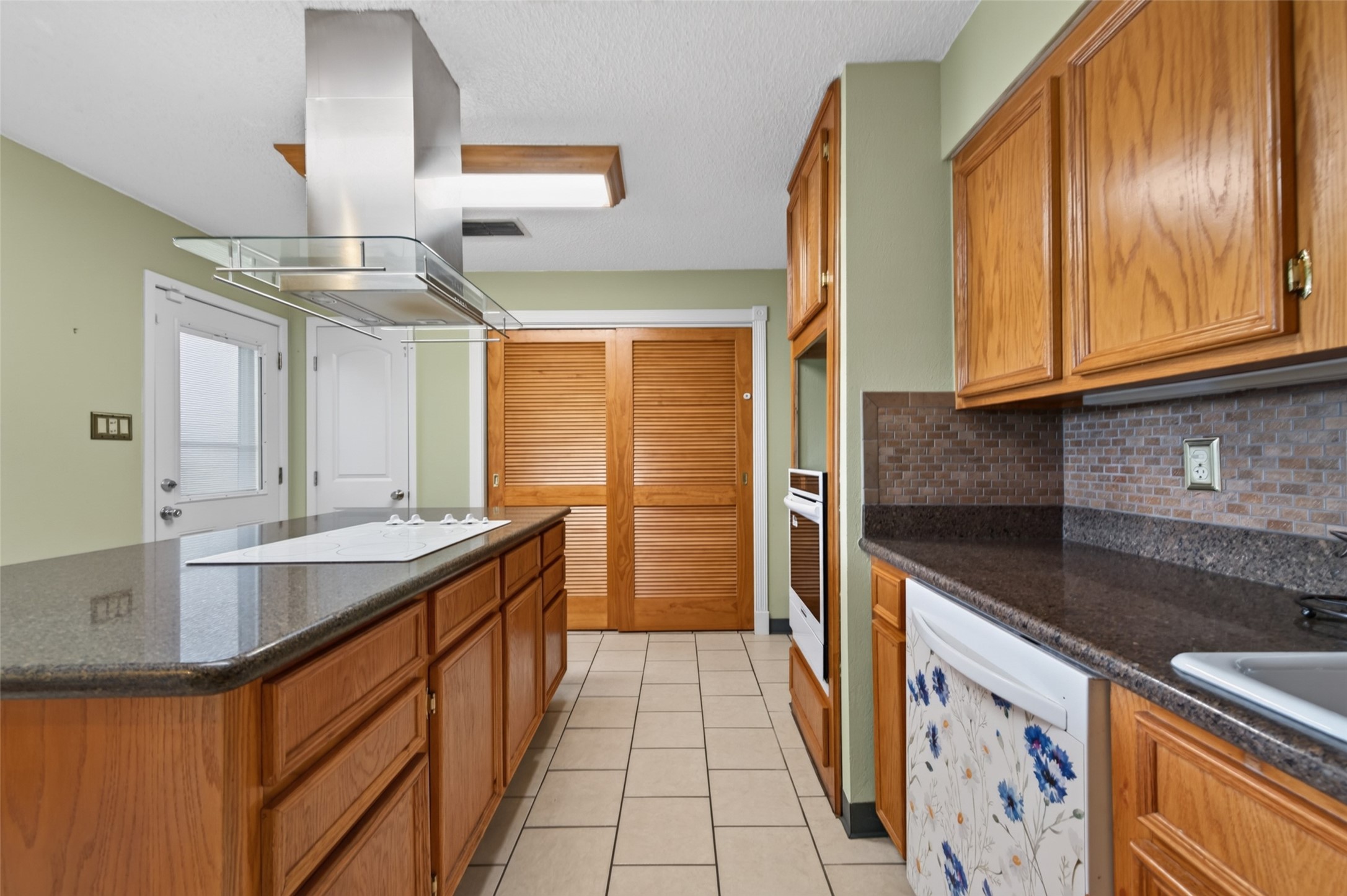 2946 Creekway Circle Property Photo 24
