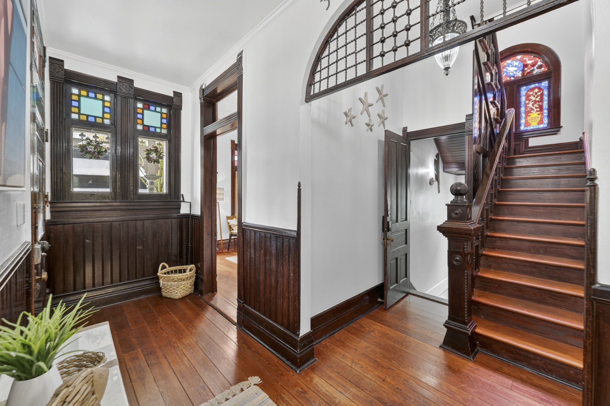 812 19th Street Property Photo 2