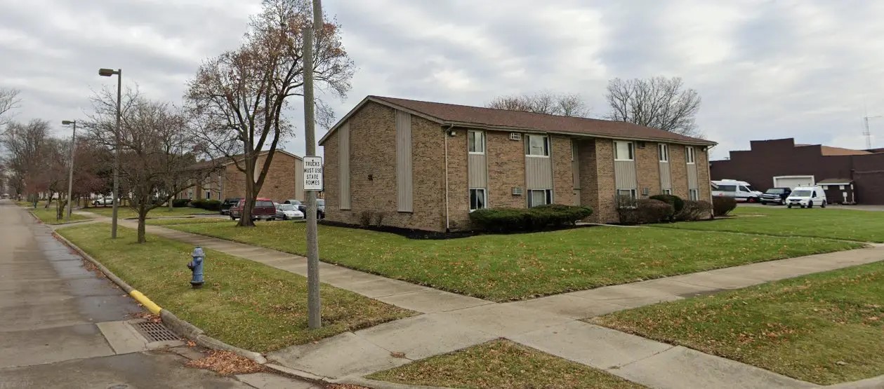295 W Bucyrus St Property Photo 4