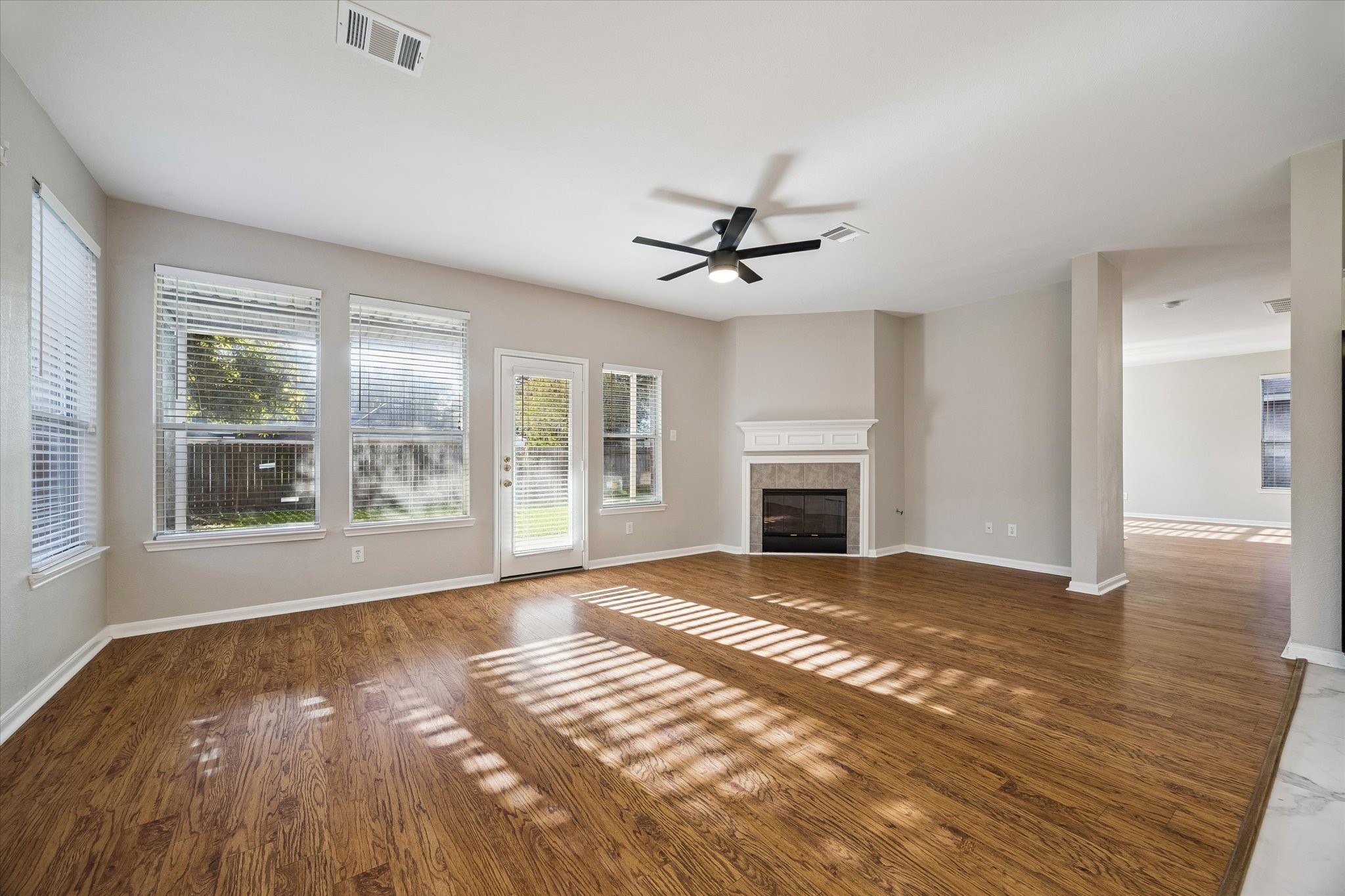 2218 Winding Hollow Drive Property Photo 6