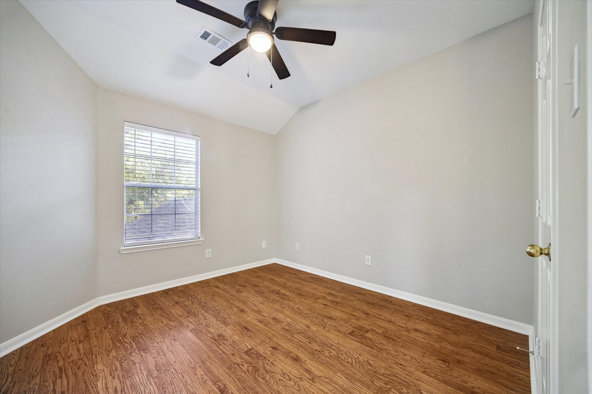 2218 Winding Hollow Drive Property Photo 15