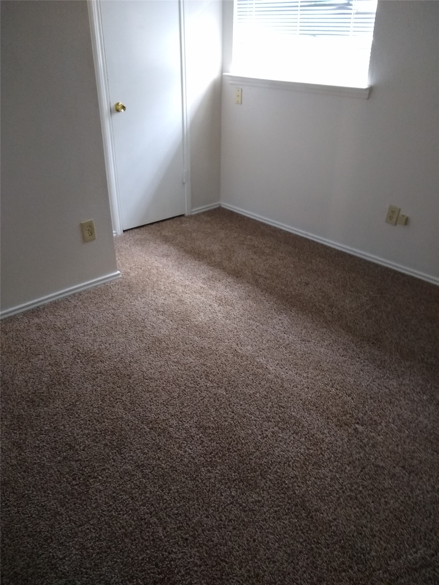 13507 Somersworth Drive Property Photo 2
