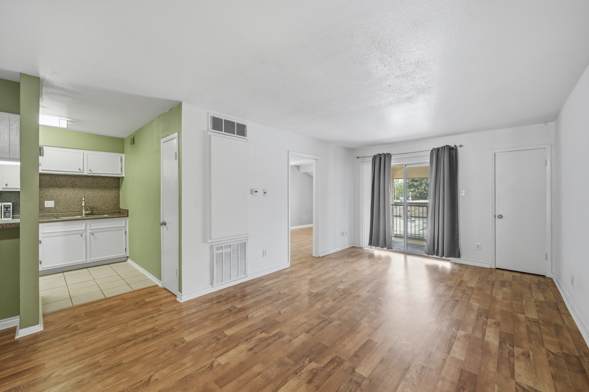 3131 Cummins Street 80 Property Photo 15