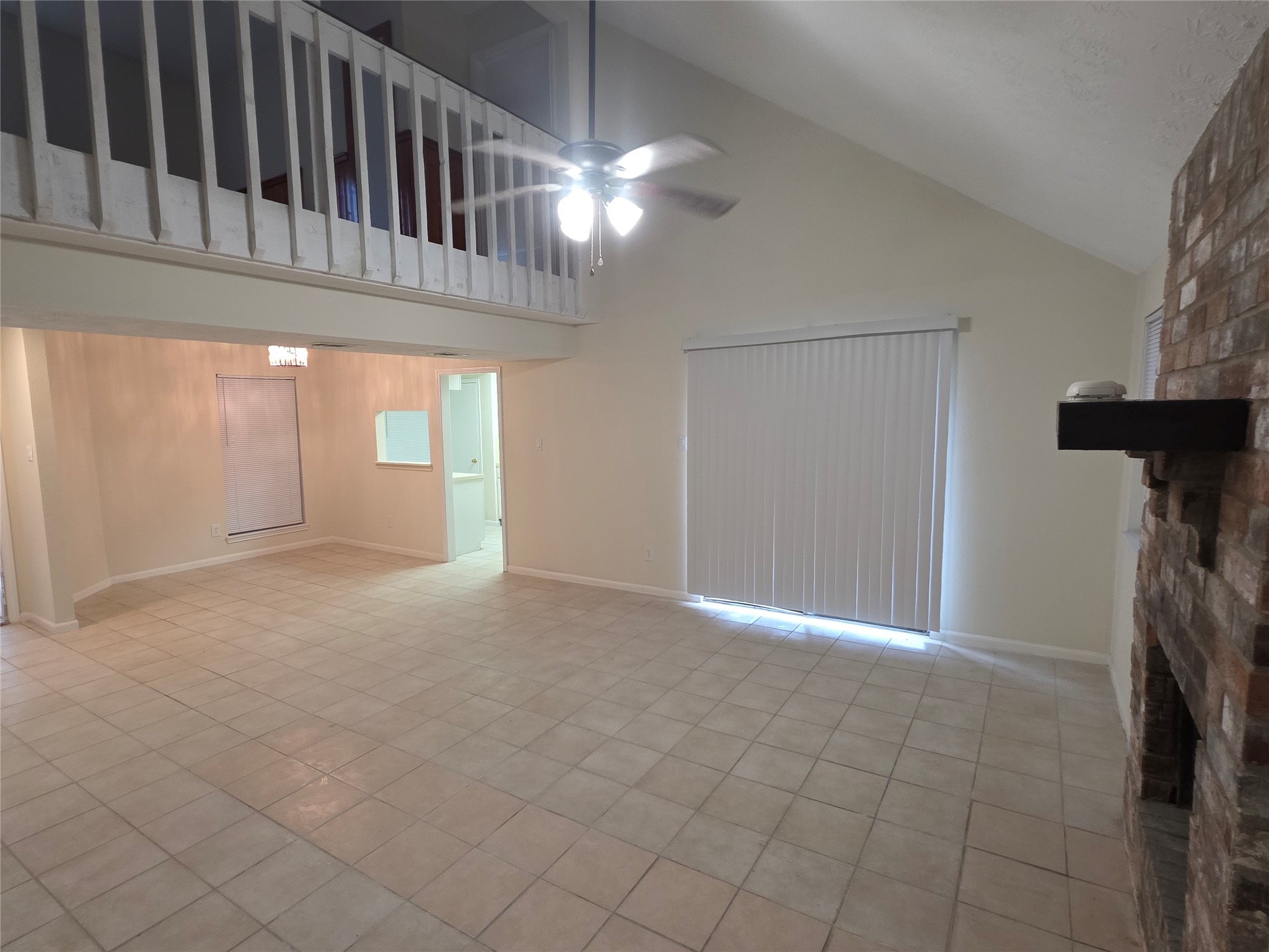 962 Sterling Green Drive S Property Photo 8