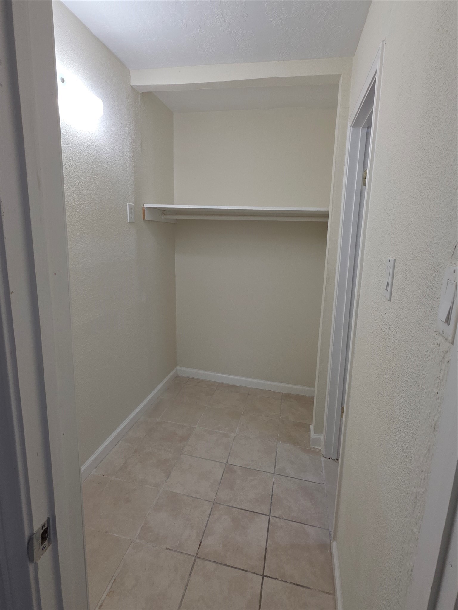 962 Sterling Green Drive S Property Photo 15