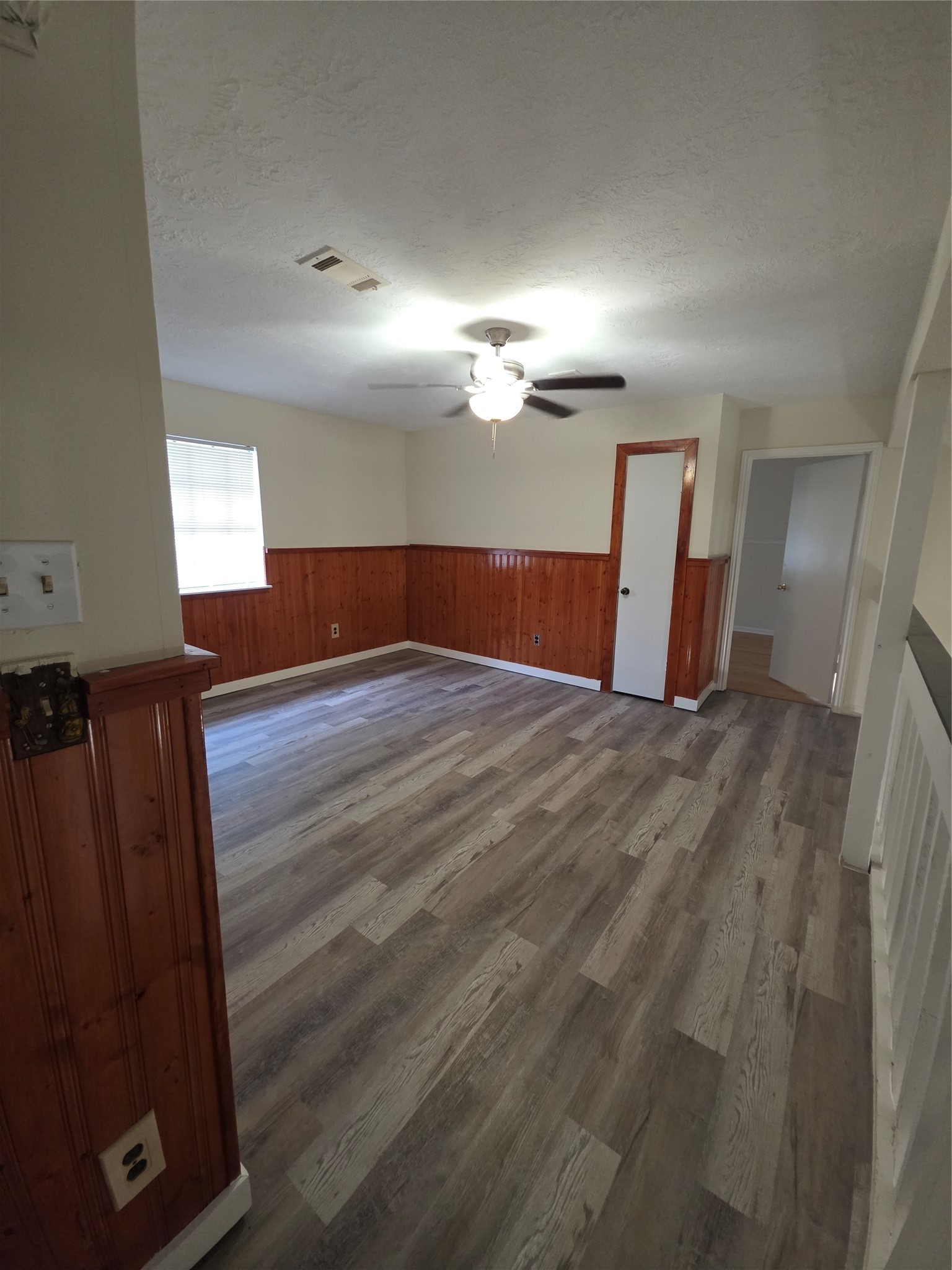 962 Sterling Green Drive S Property Photo 18