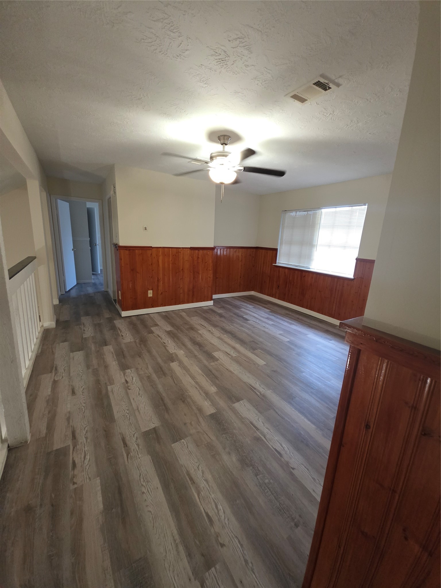 962 Sterling Green Drive S Property Photo 19