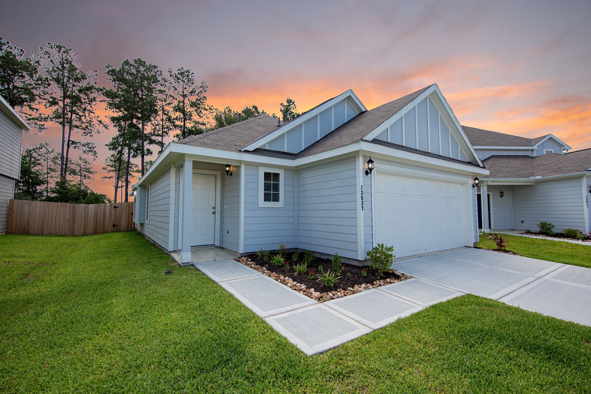 13937 Diamondback Drive Property Photo 1
