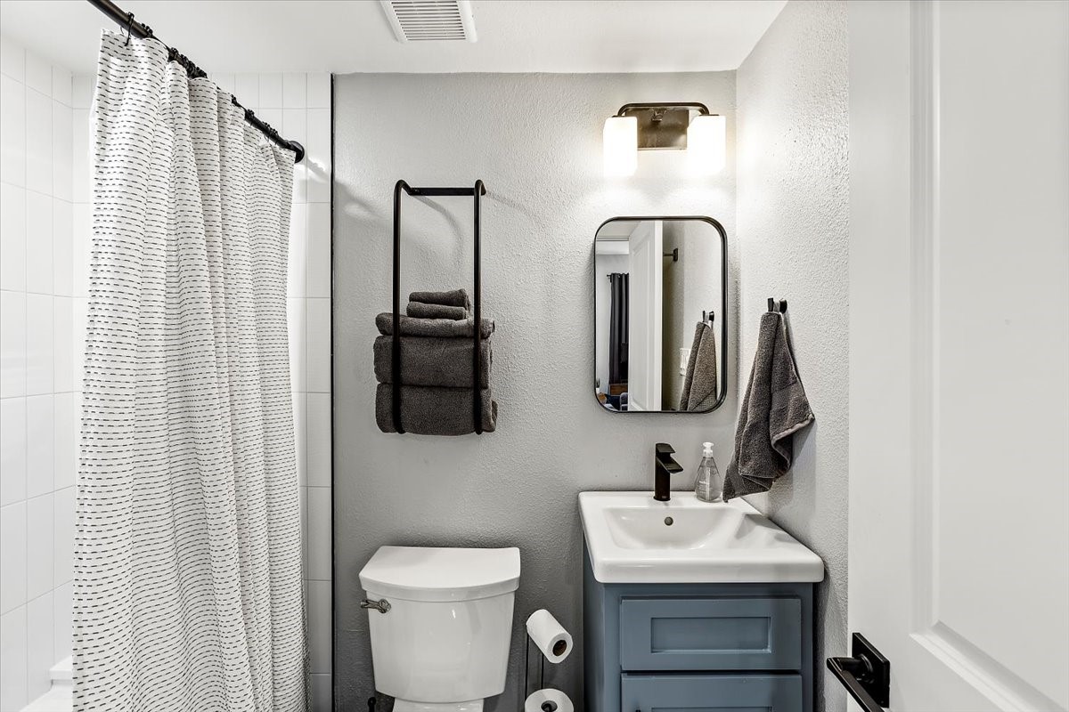 2822 Bernardo De Galvez Avenue Property Photo 22