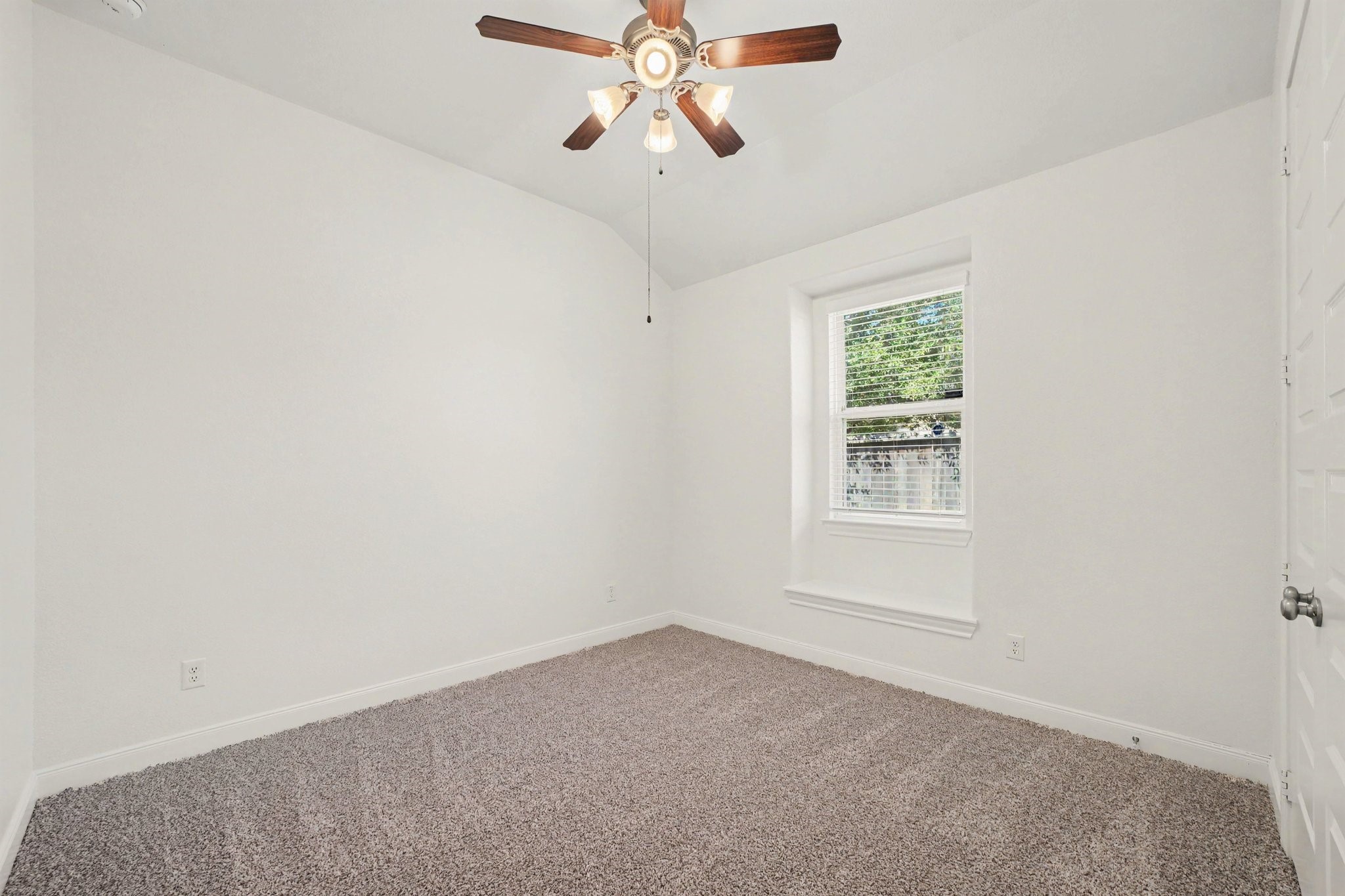 20211 Peralta Cliff Trail Property Photo 25