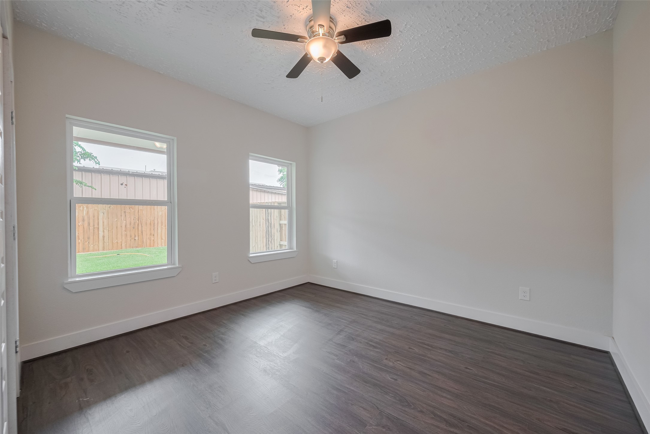 2206 Hoskins Drive Property Photo 32