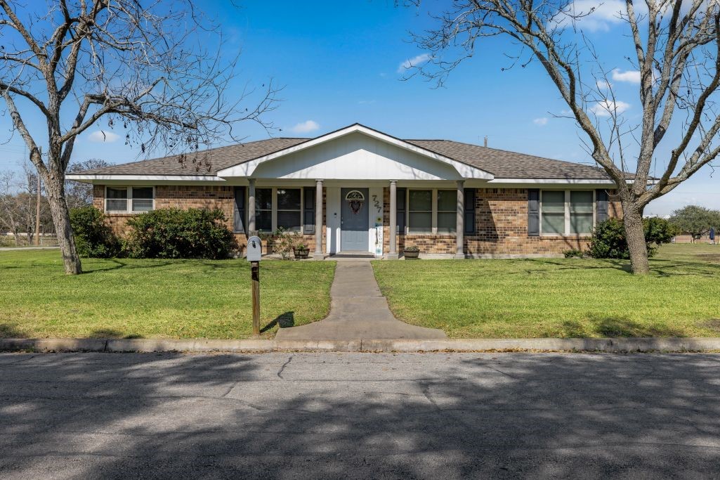 727 Partridge Lane