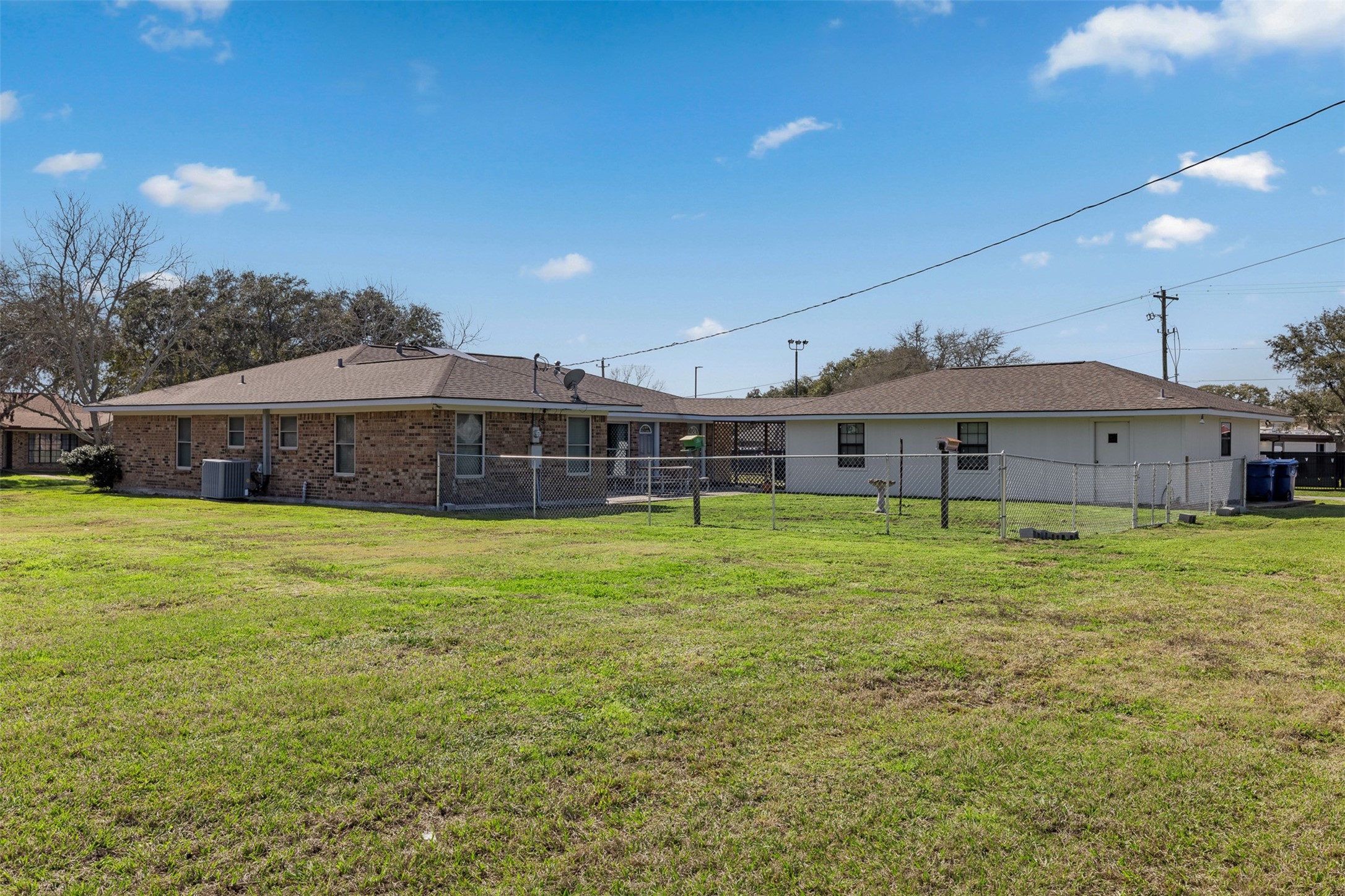 727 Partridge Lane Property Photo 4