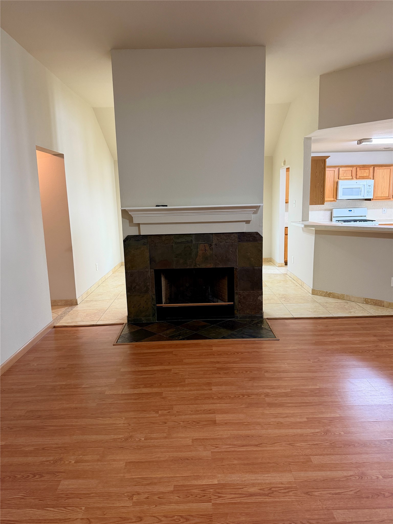 3715 Lindenfield Drive Property Photo 5