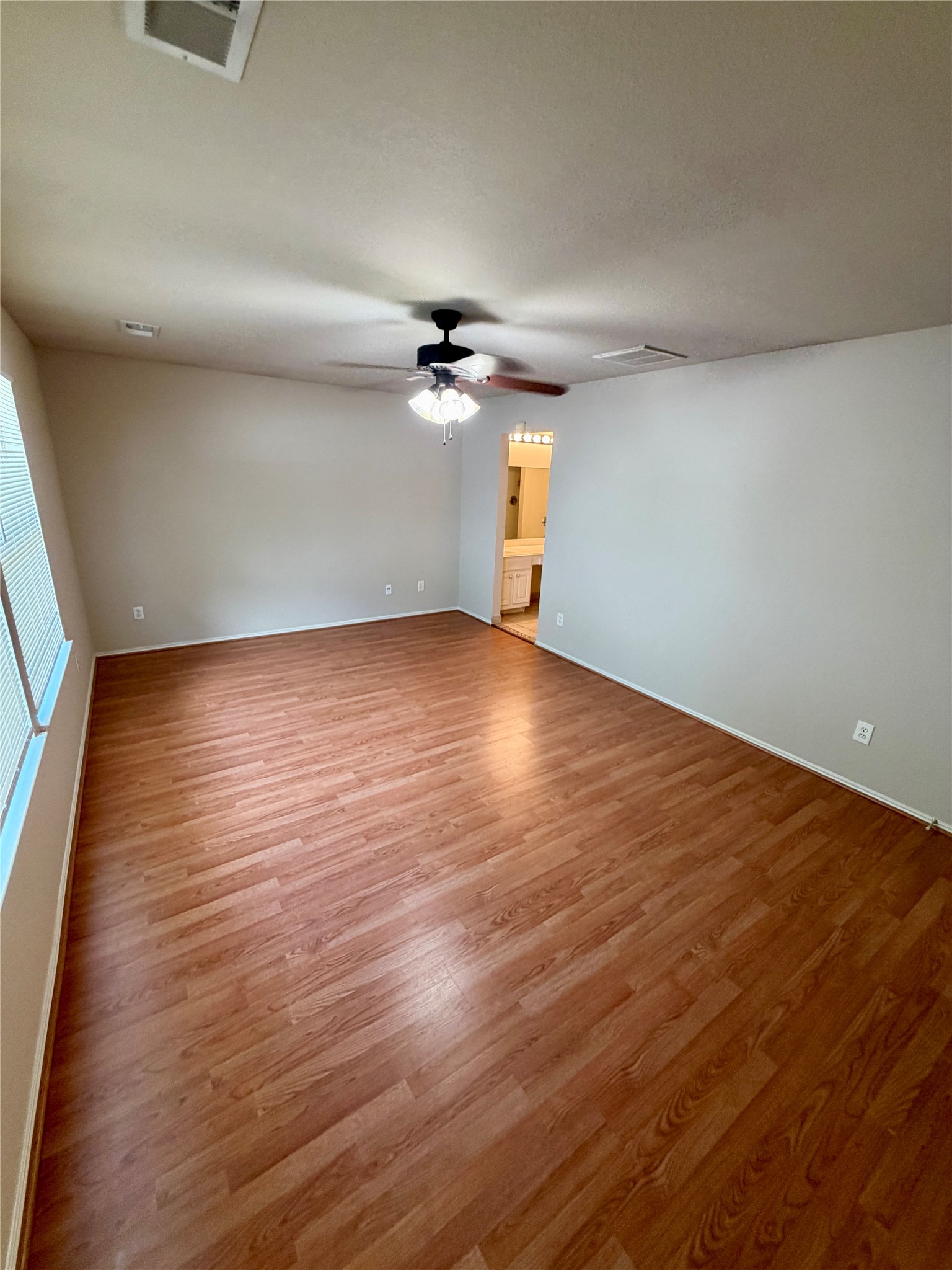 3715 Lindenfield Drive Property Photo 28