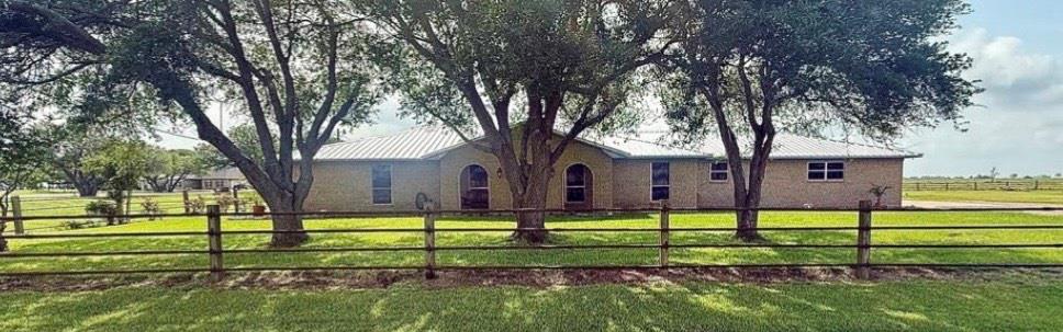 1201 Fm 1862, Blessing Tx 77419 Property Photo 1
