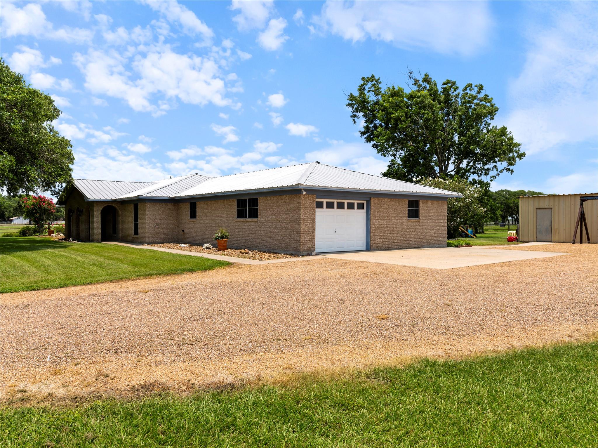 1201 Fm 1862, Blessing Tx 77419 Property Photo 11