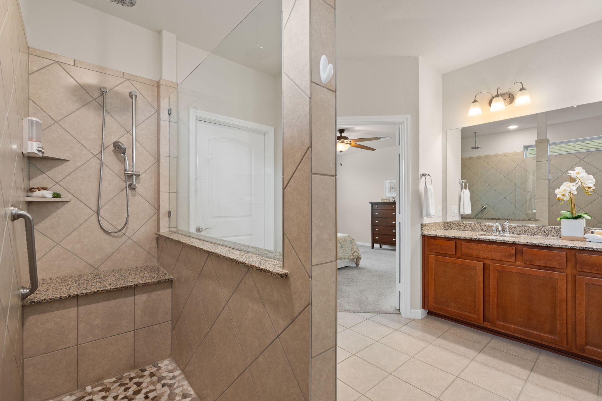 3102 Capote Peak Way Property Photo 24