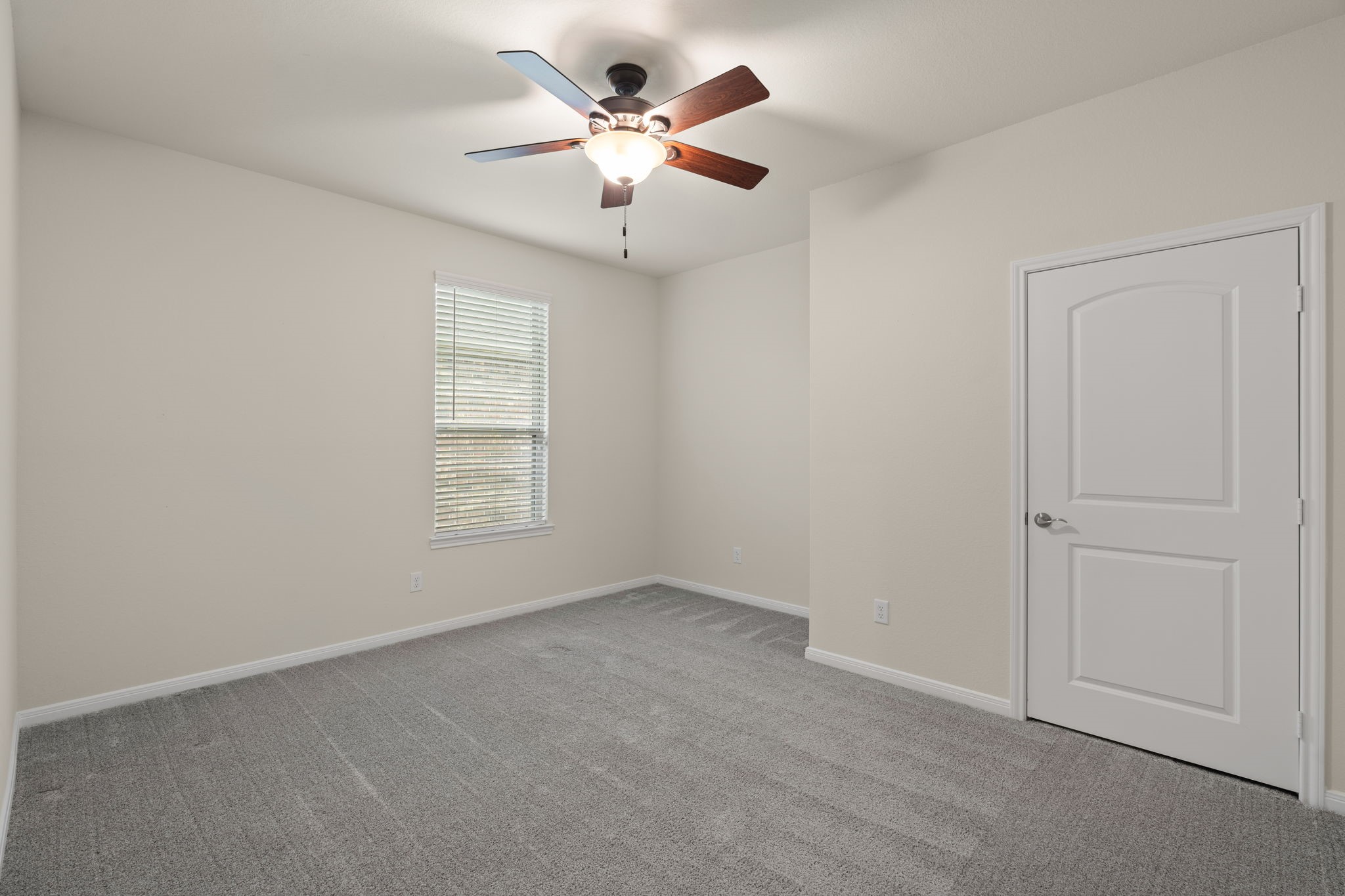 3102 Capote Peak Way Property Photo 27