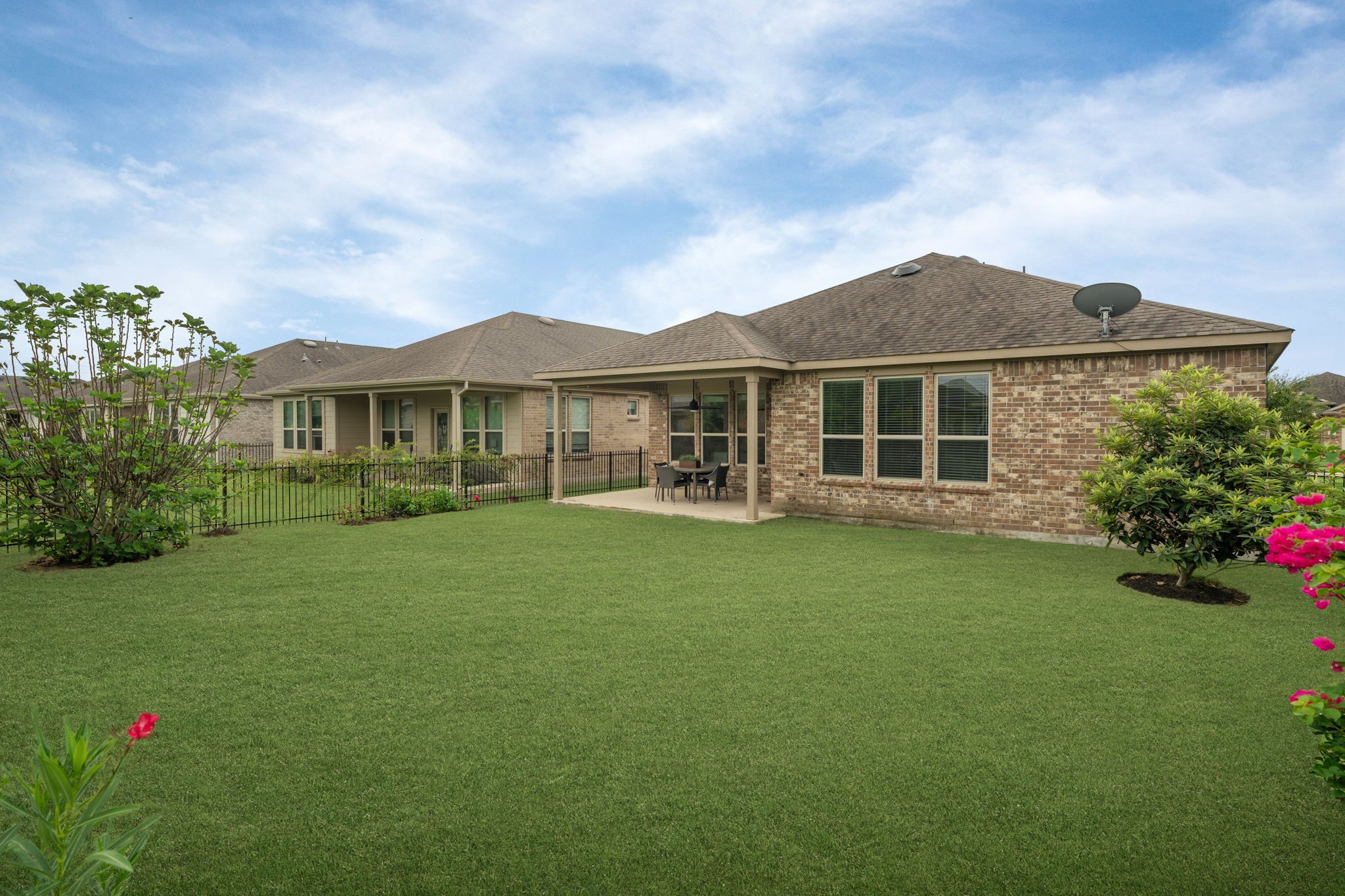 3102 Capote Peak Way Property Photo 32