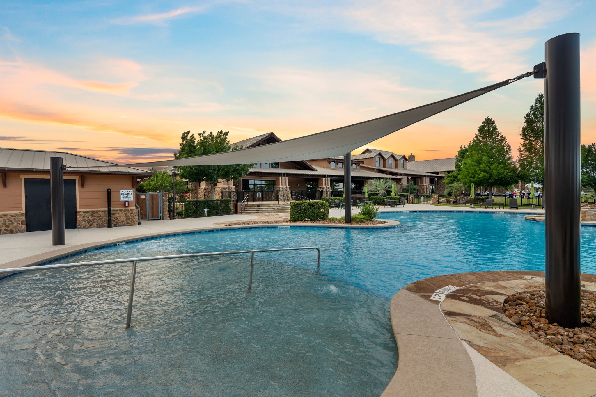 3102 Capote Peak Way Property Photo 43