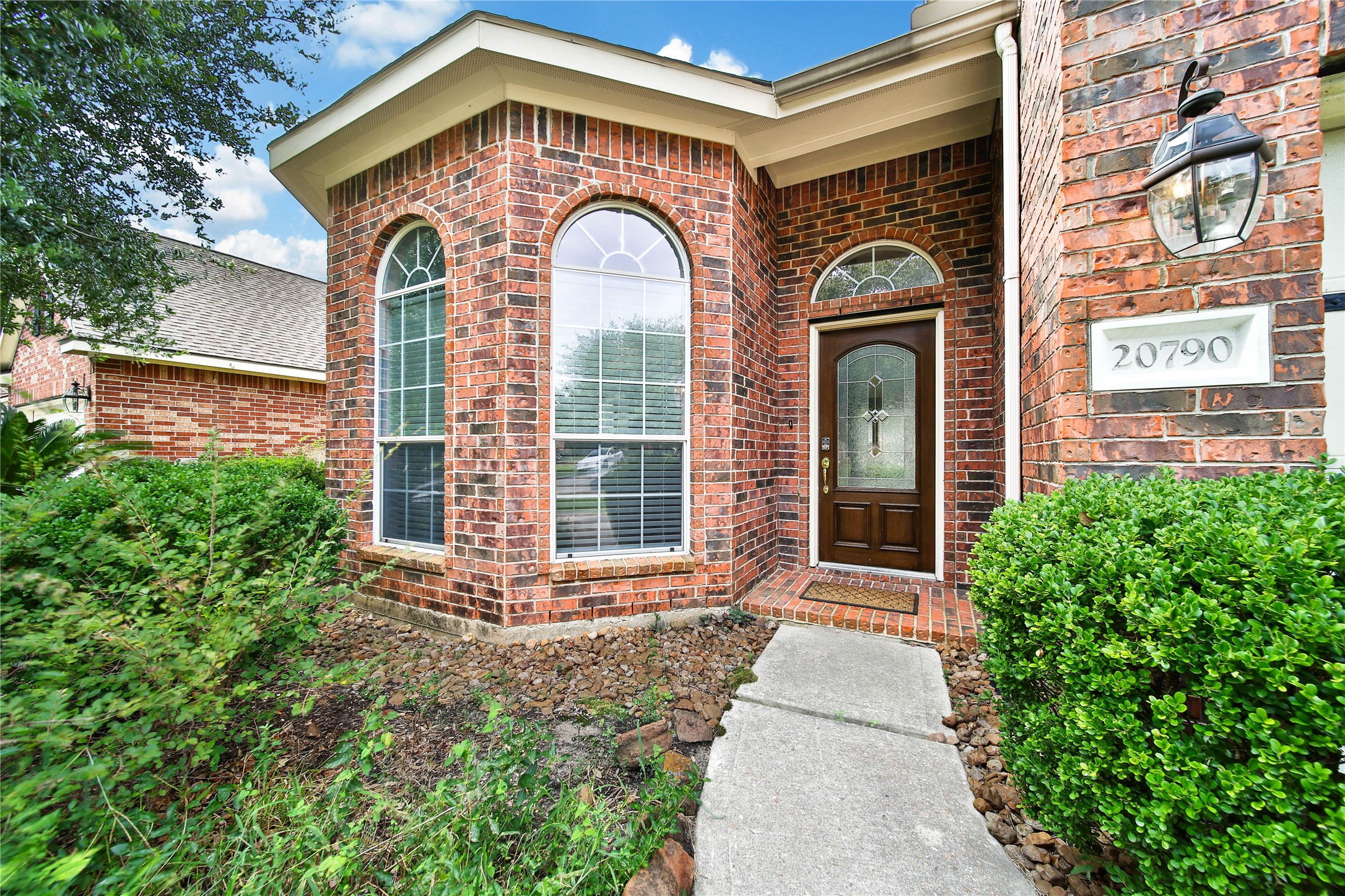 20790 Kenswick Park Drive Property Photo 2