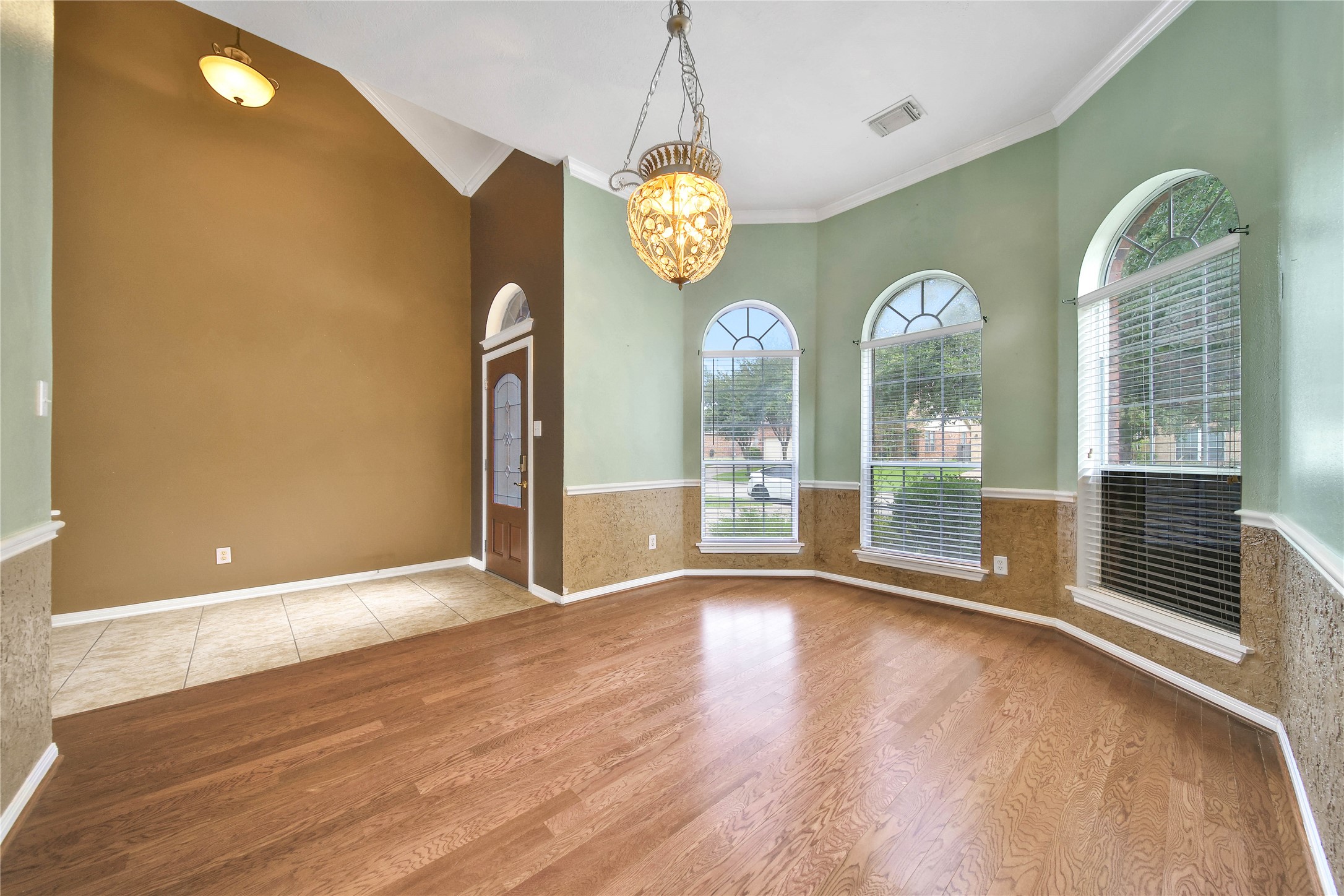 20790 Kenswick Park Drive Property Photo 6